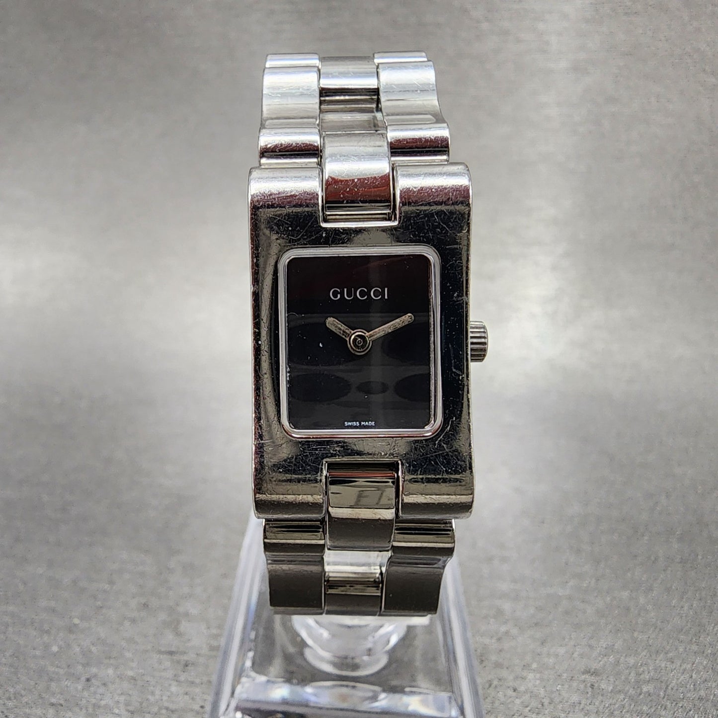 Gucci Tank Watch Women 17mm Black Dial Silver Tone Rectangle 2305L New Battery0