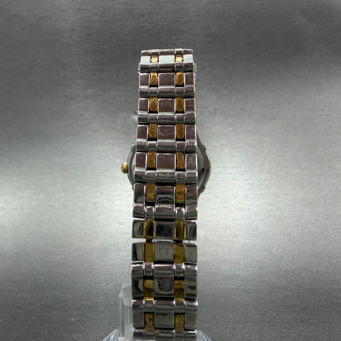 Bulova Watch Women 27mm White Dial Two Tone Date Round 98U26 New Battery7