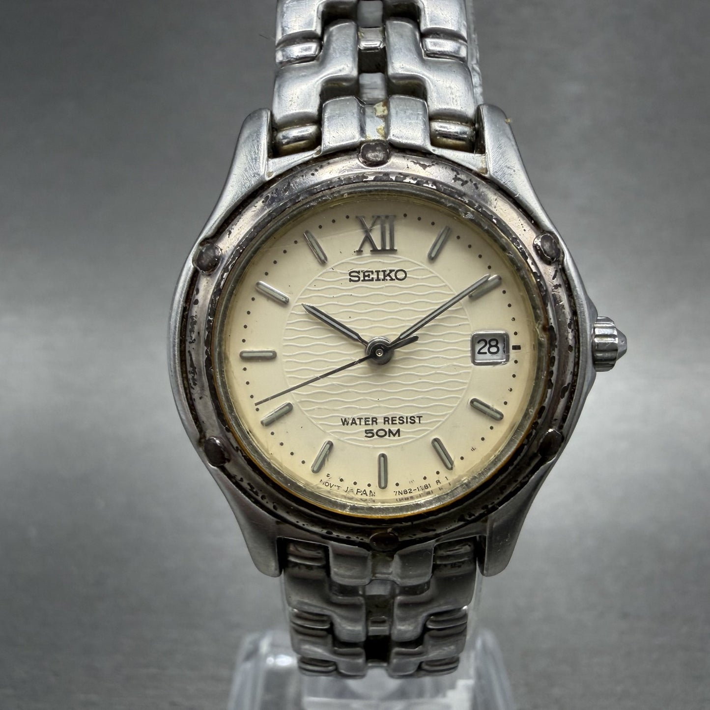 Seiko Watch Women 26mm Cream Dial Silver Tone Date Round 7N820599 New Battery Q0