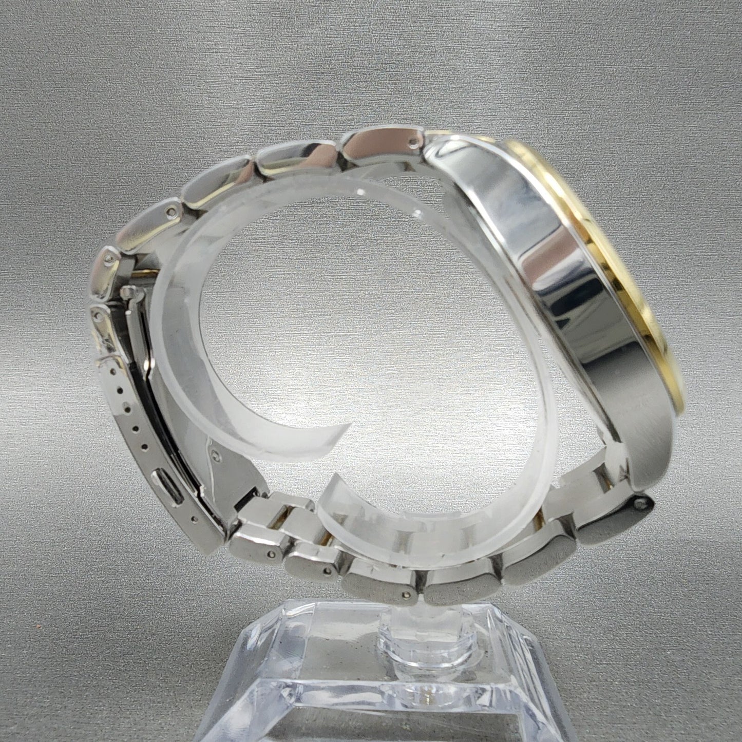 Tissot Chrono XL Classic Watch Men 45mm Green Dial Two Tone Date Round Swiss8