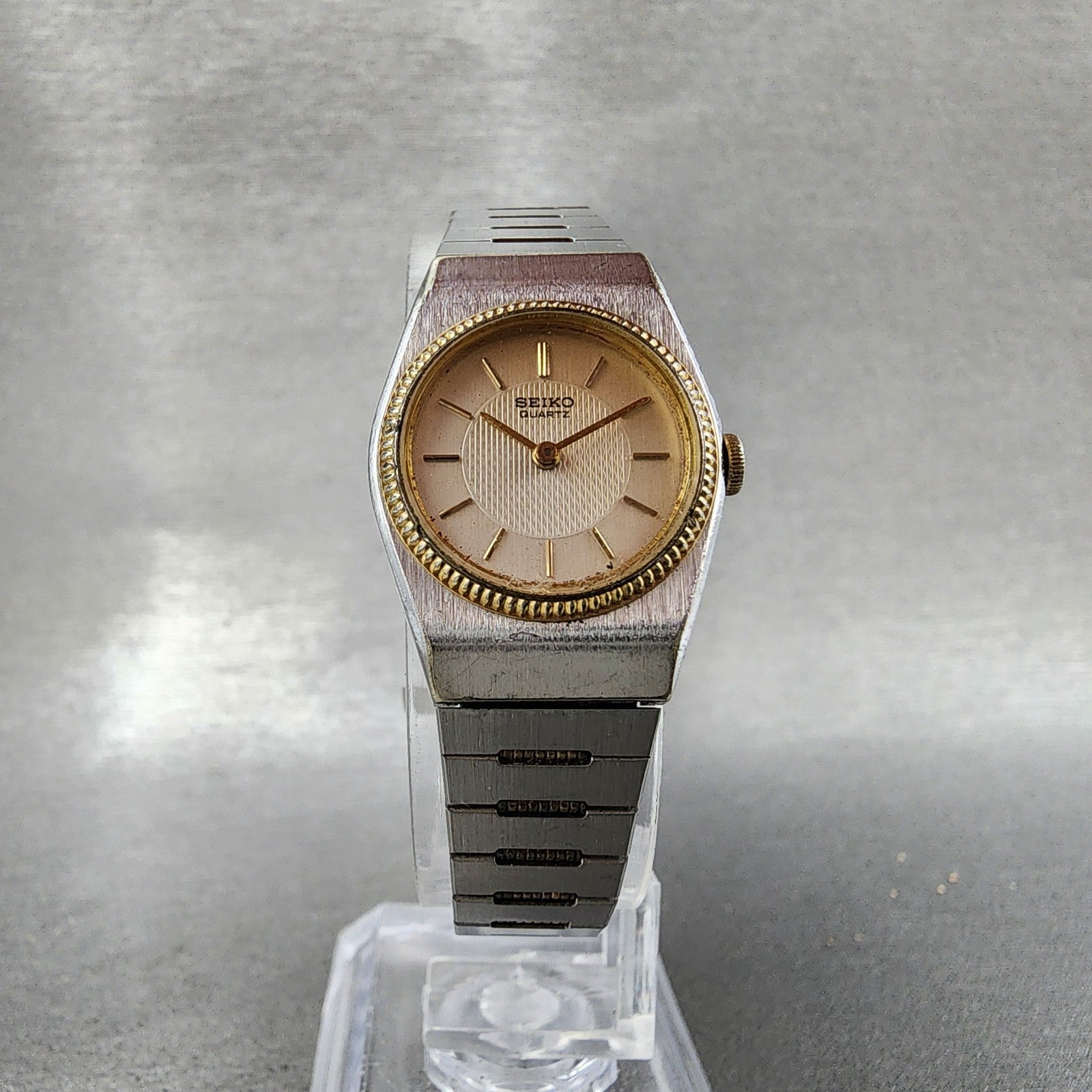 Seiko Watch Women 20mm Silver Dial Two Tone Round 54200059 New Battery5