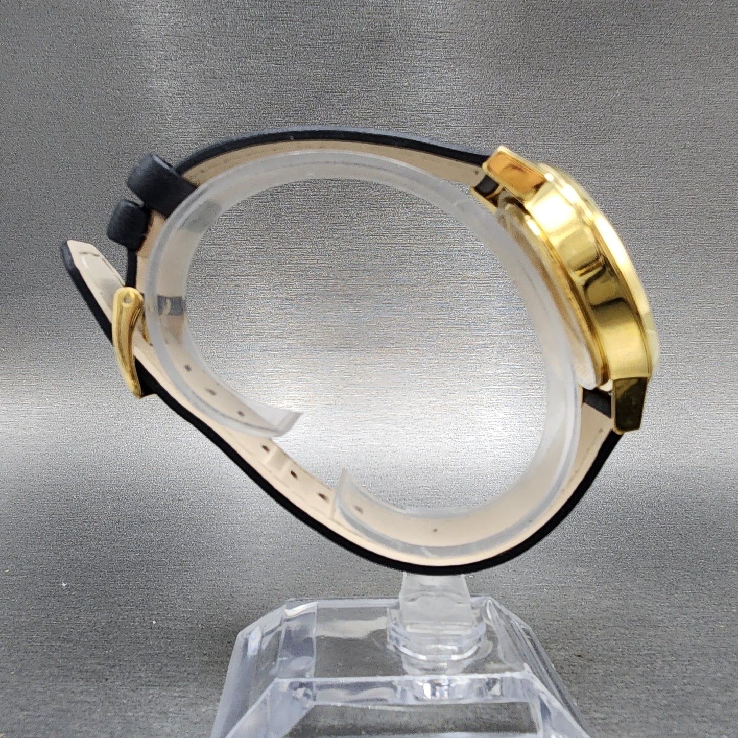 Nixon Kensington Watch Women 37mm White Dial Gold Tone Round New Battery8