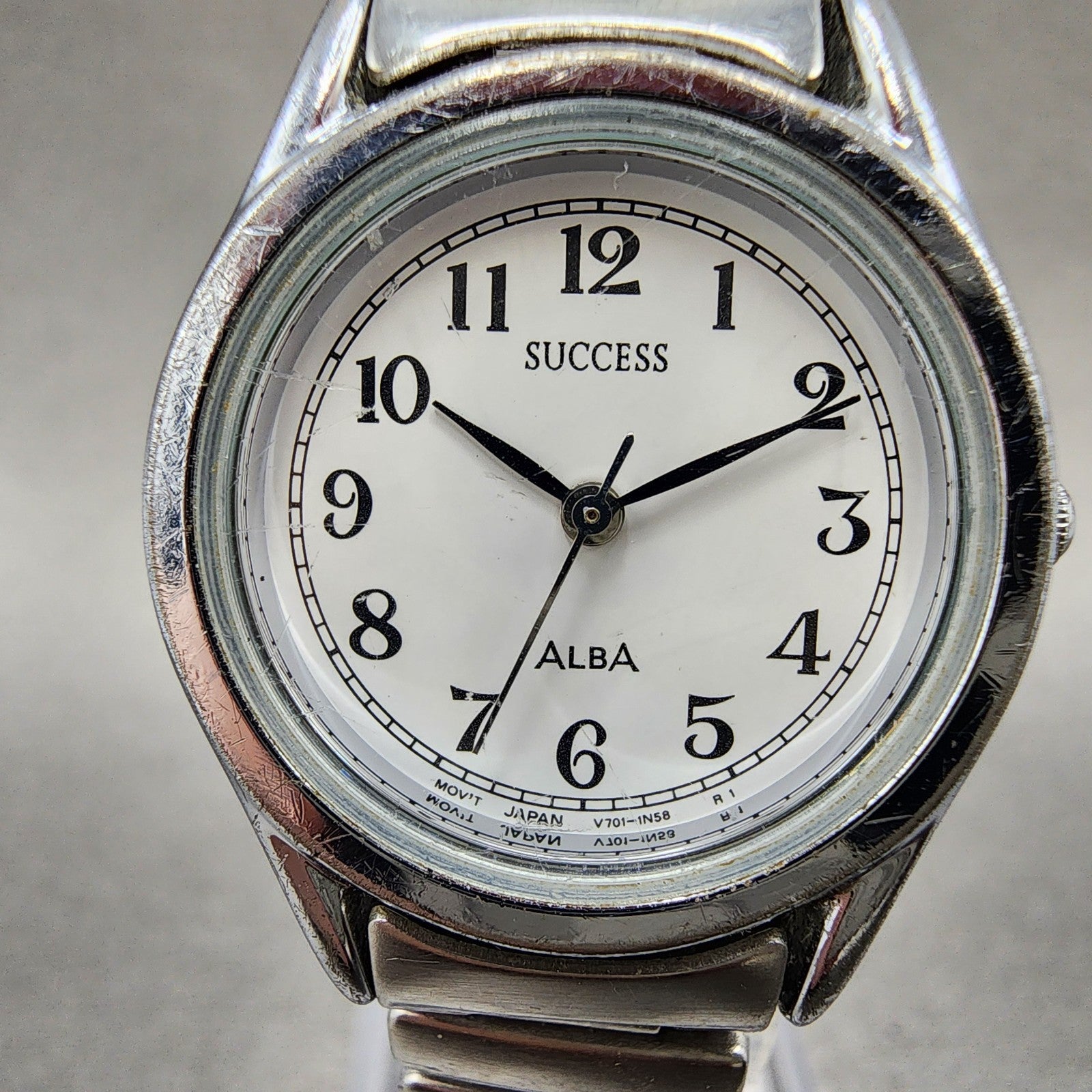 Seiko Alba Success Watch Women 25mm White Dial Silver Tone V7011l70 New Battery1