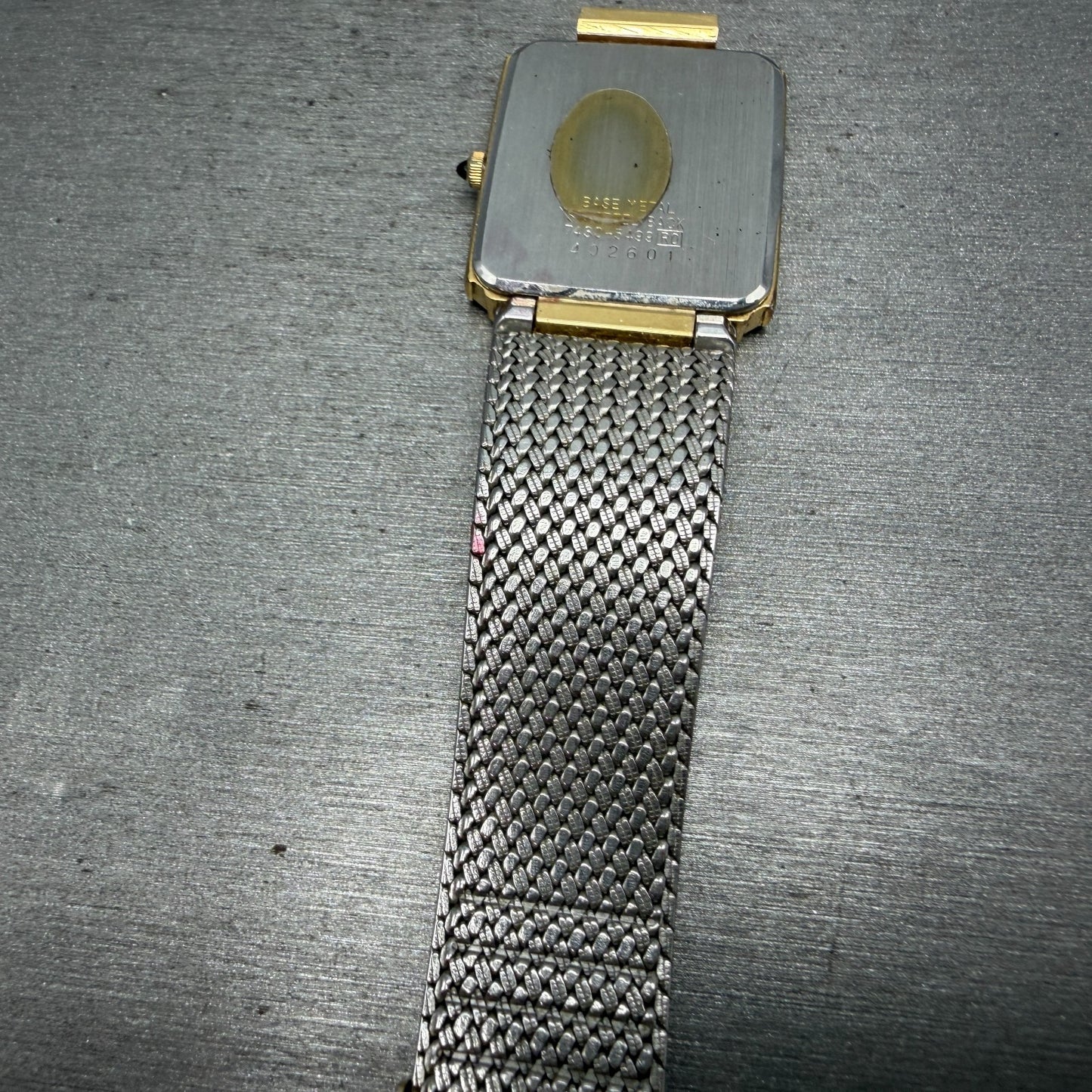 Seiko Tank Watch Men 25mm Black Dial Gold Tone Rectangle READ!! 7430-5499 NewBat13