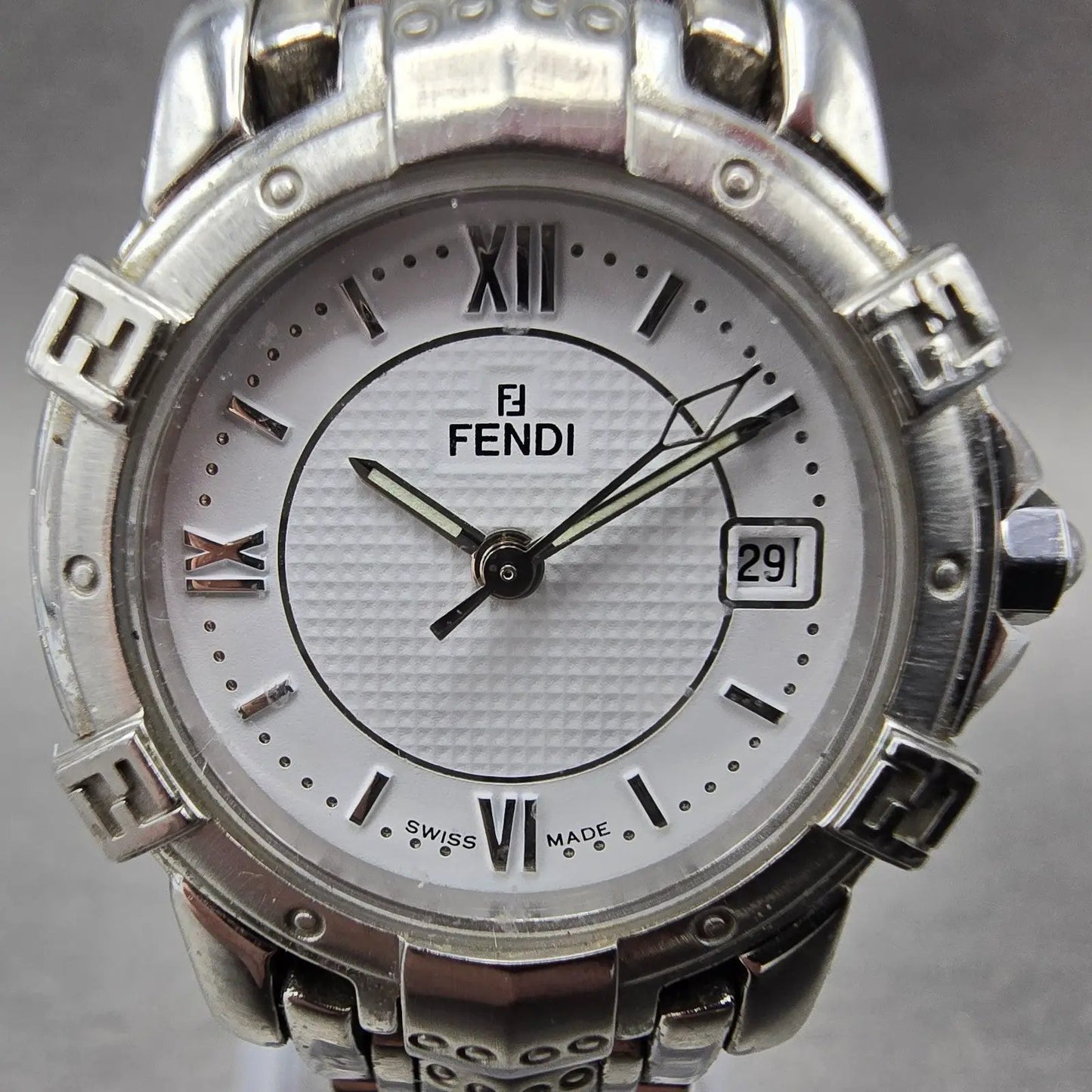 Fendi Watch Women 26mm White Dial Silver Tone Date Round 3500L New Battery1