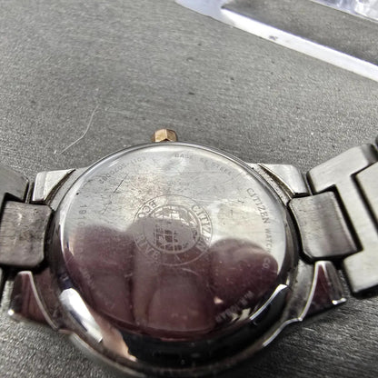 Citizen Eco-Drive Watch Women 26mm MOP Dial Two Tone Date E011-S070082 Works JRE9