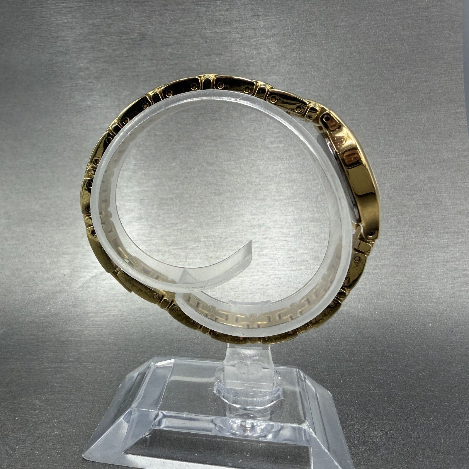 Seiko Watch Women 17mm Champagne Dial Gold Tone Oval 1N01-0CS0 New Battery8