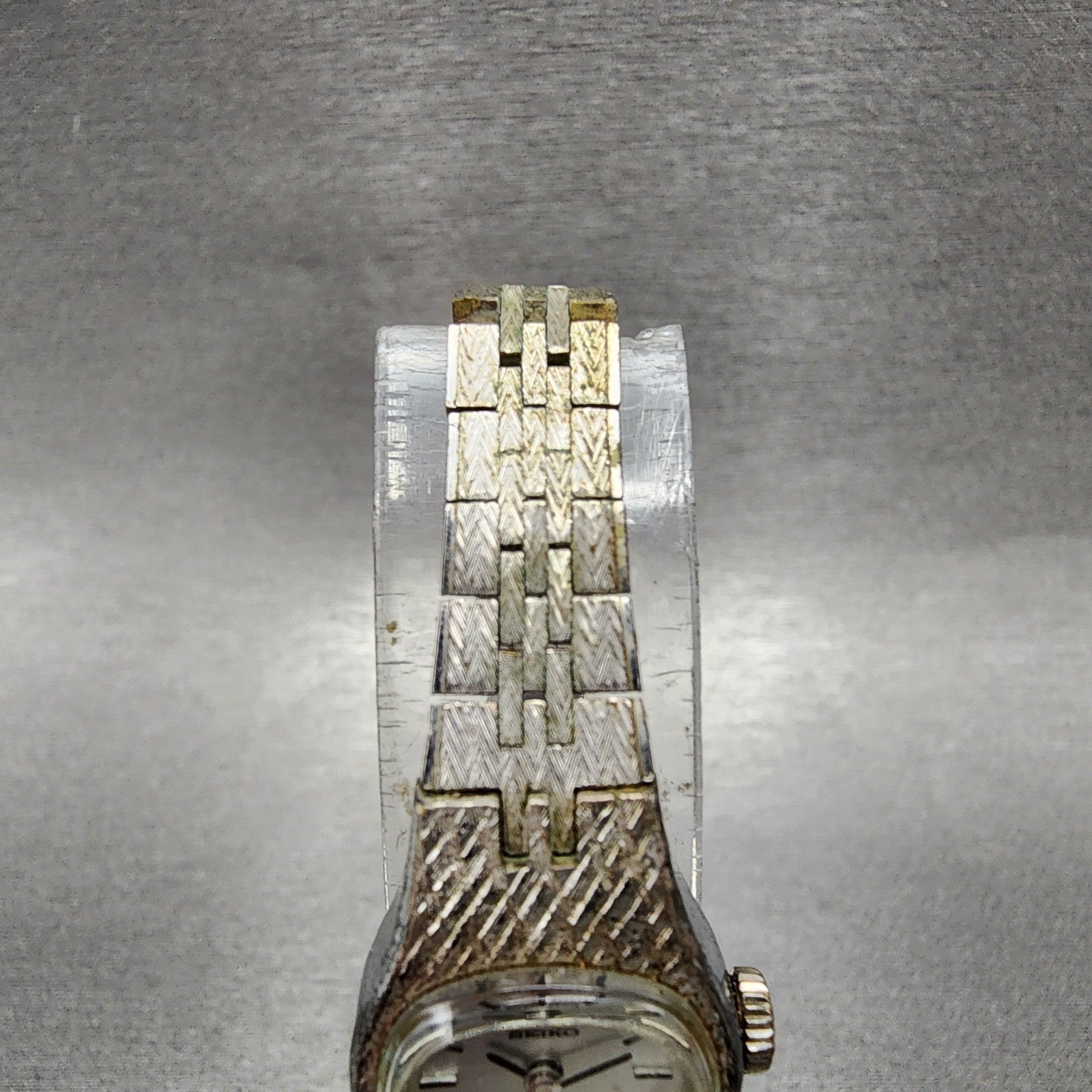 Seiko Watch Women 17mm Silver Dial Silver Tone Round 11203020 Manual Runs4