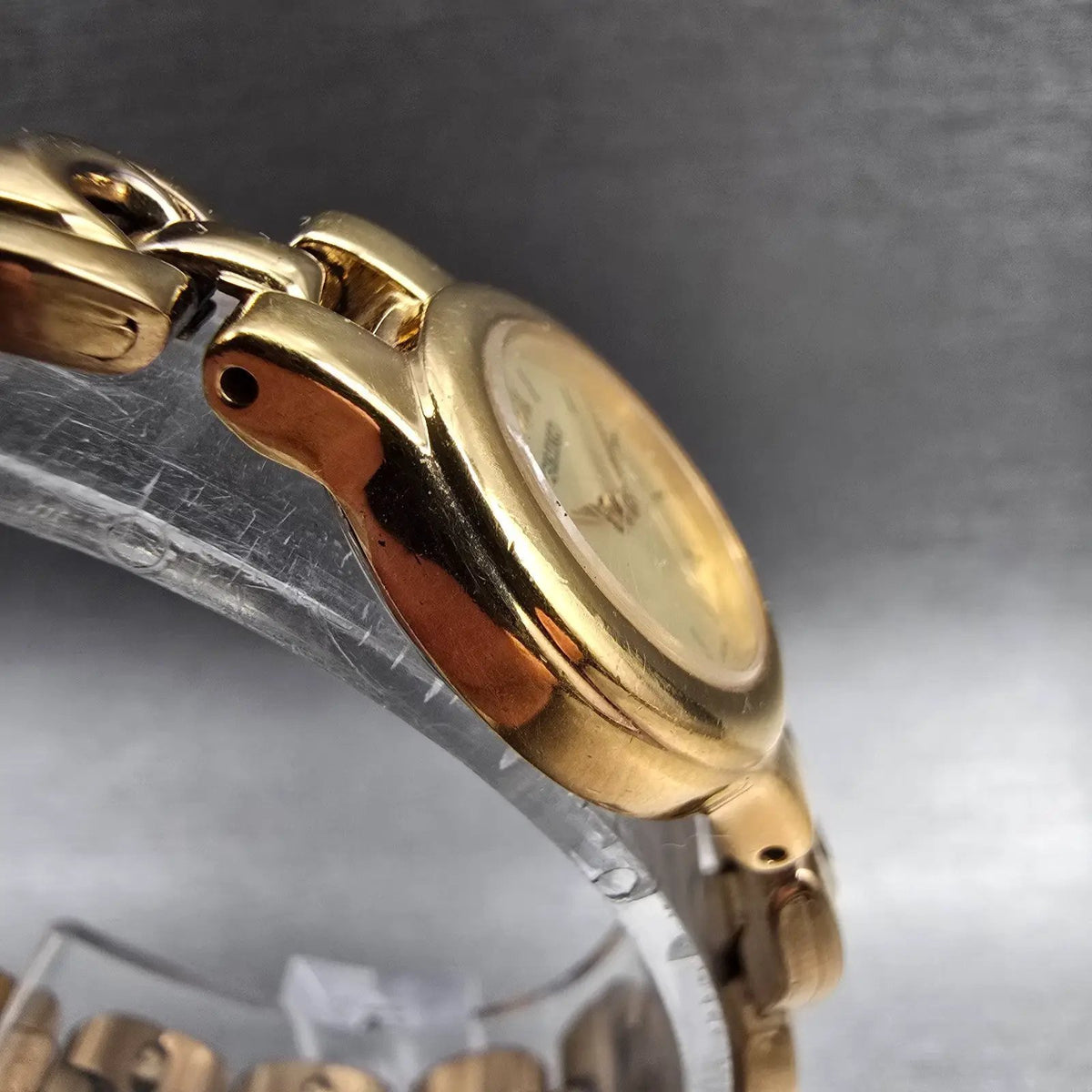 Seiko Watch Women 19mm Champagne Dial Gold Tone Round V400-1130 New Battery VTG3