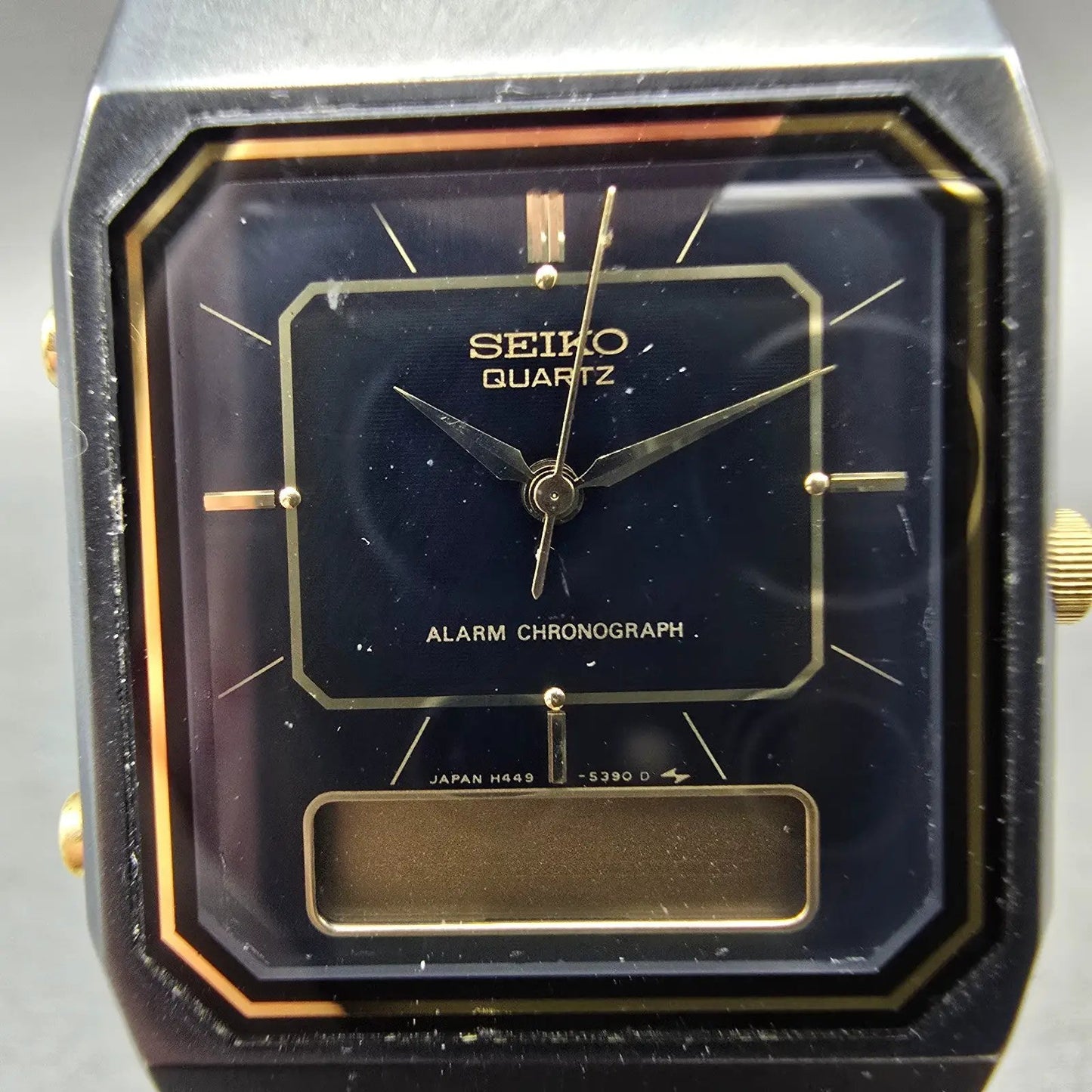 Seiko Analog Digital Watch Men 29mm Black Gold Alarm Chrono H449-5339 PARTS VTGK2