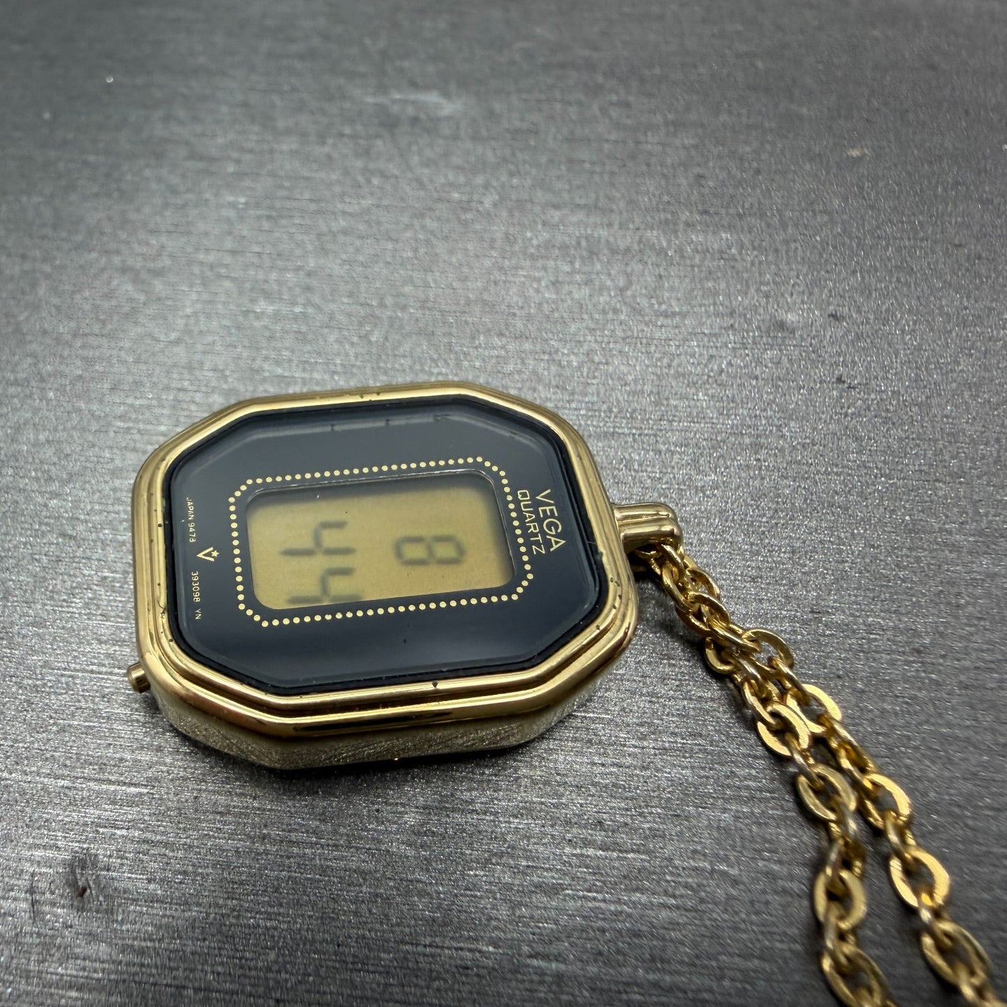 Vega Necklace Watch Women Digital LCD Gold Tone Octagon New Battery Vintage5