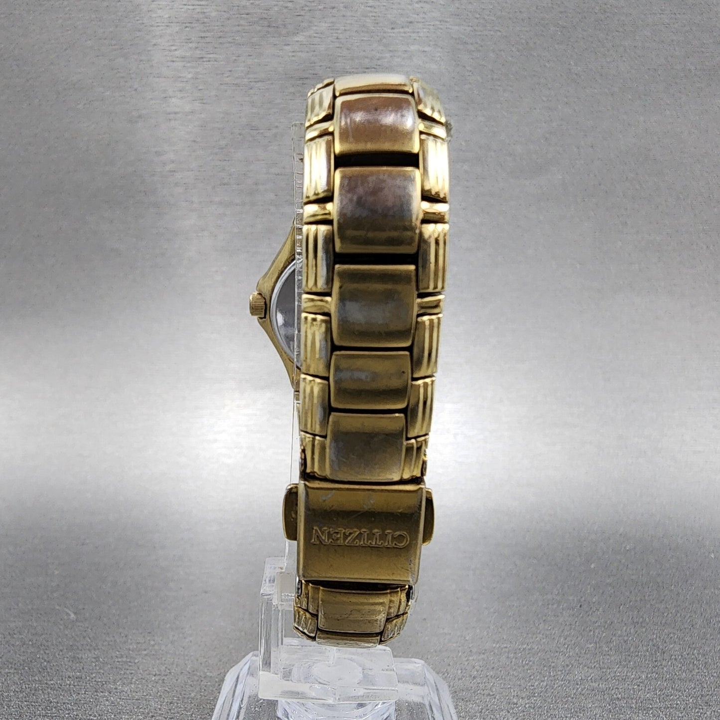 Citizen EcoDrive Watch Women 26mm White Dial Gold Tone Date Round Runs7