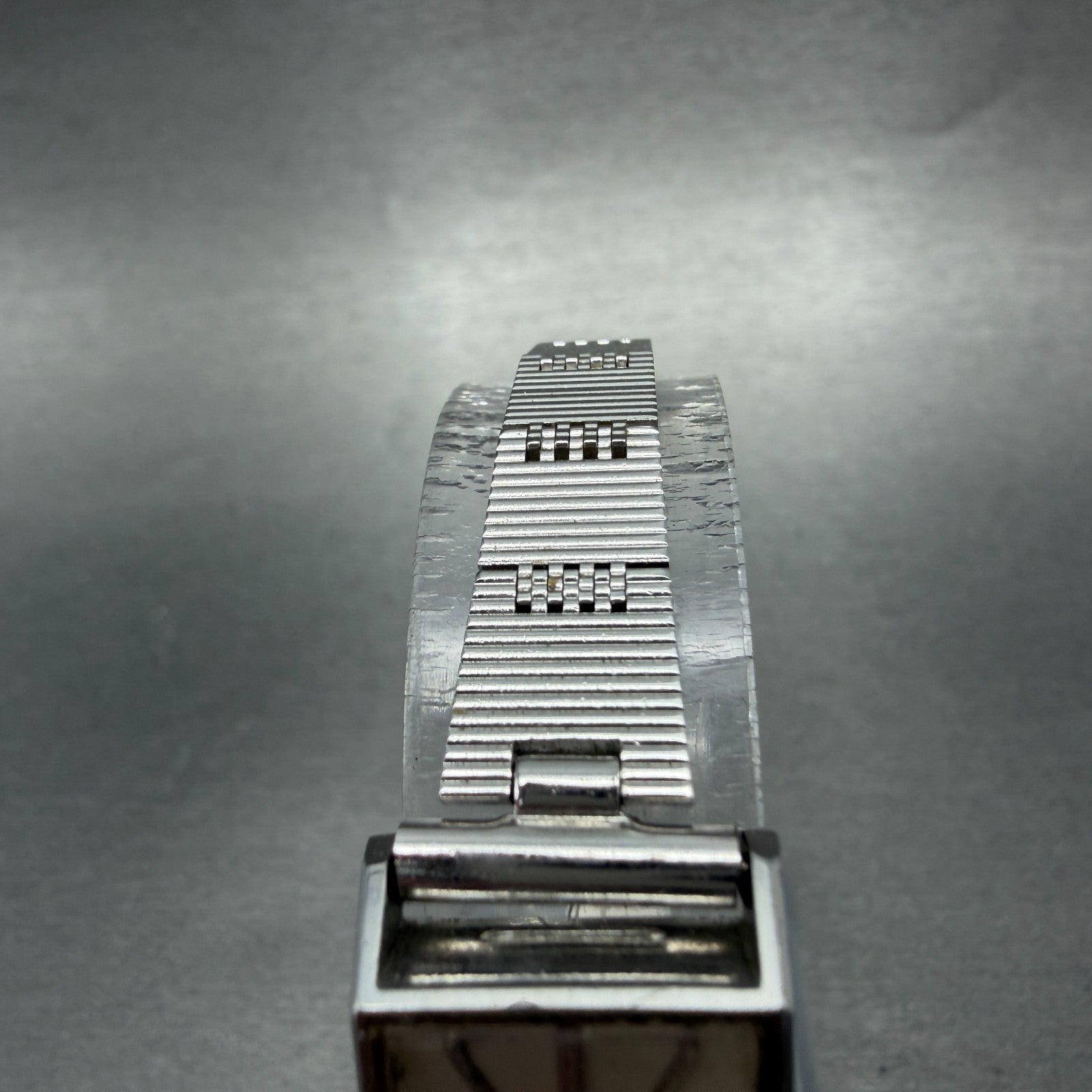 Seiko Queen Seiko Tank Watch Women 16mm White Dial Silver Tone Rectangle Runs 24