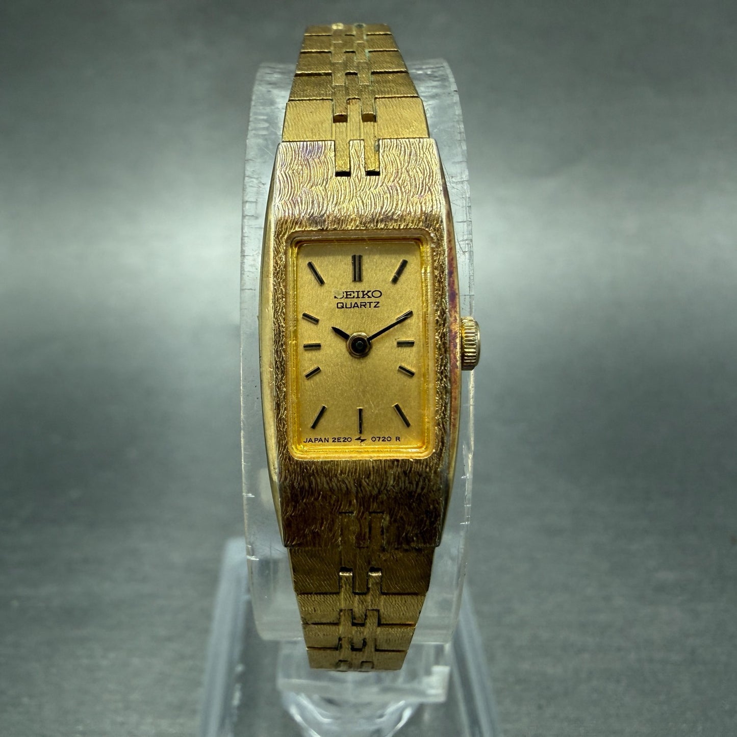 Seiko Tank Watch Women 12mm Champagne Dial Gold Tone 2E20-5559 New Battery VTG 20