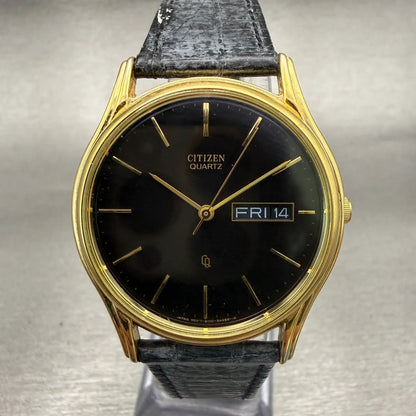Citizen CQ Watch Men 34mm Black Dial Gold Tone Daydate Round 6100-S20269 New Bat0