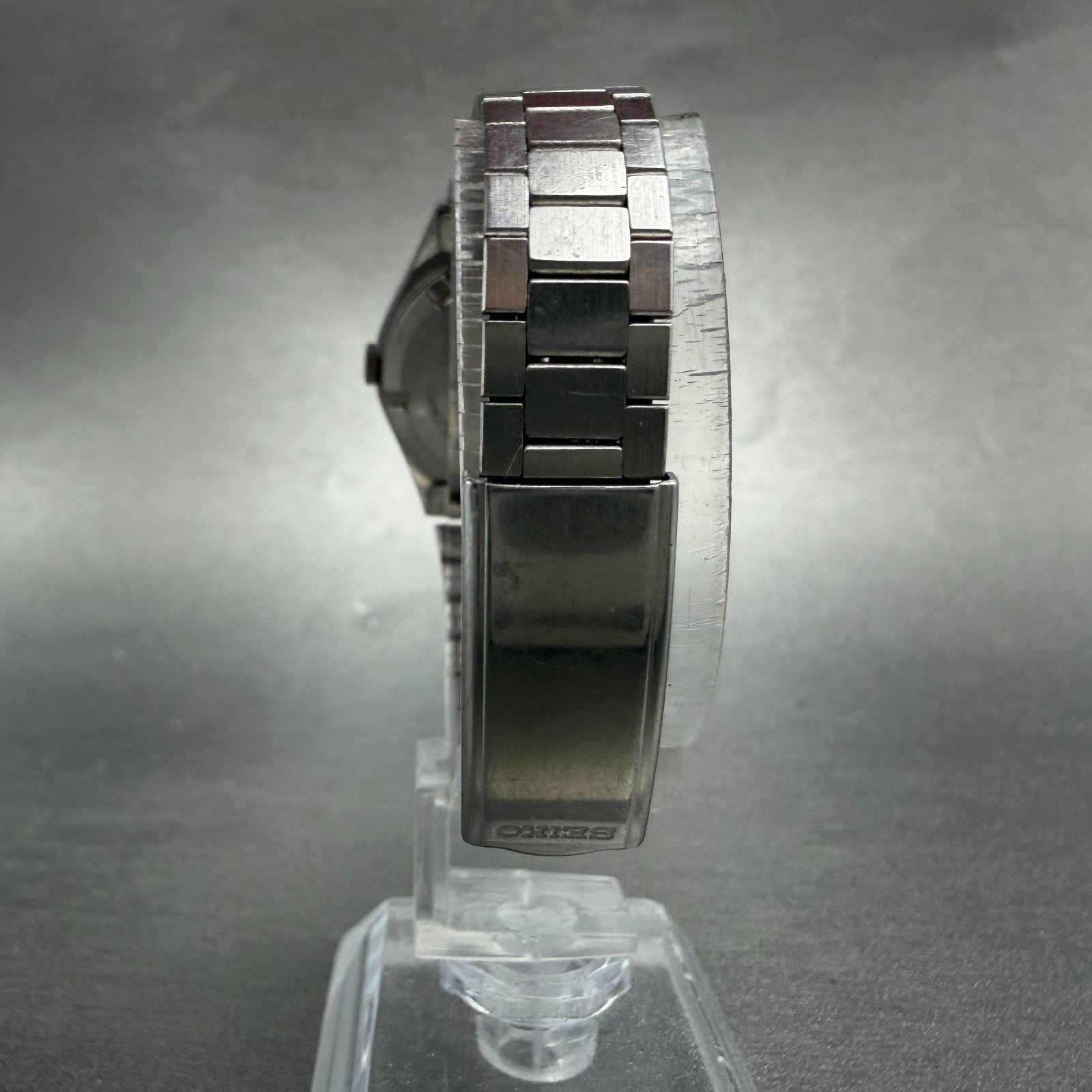 Seiko Watch Women 26mm Black Dial Silver Tone Daydate 2626-0050 New Battery7