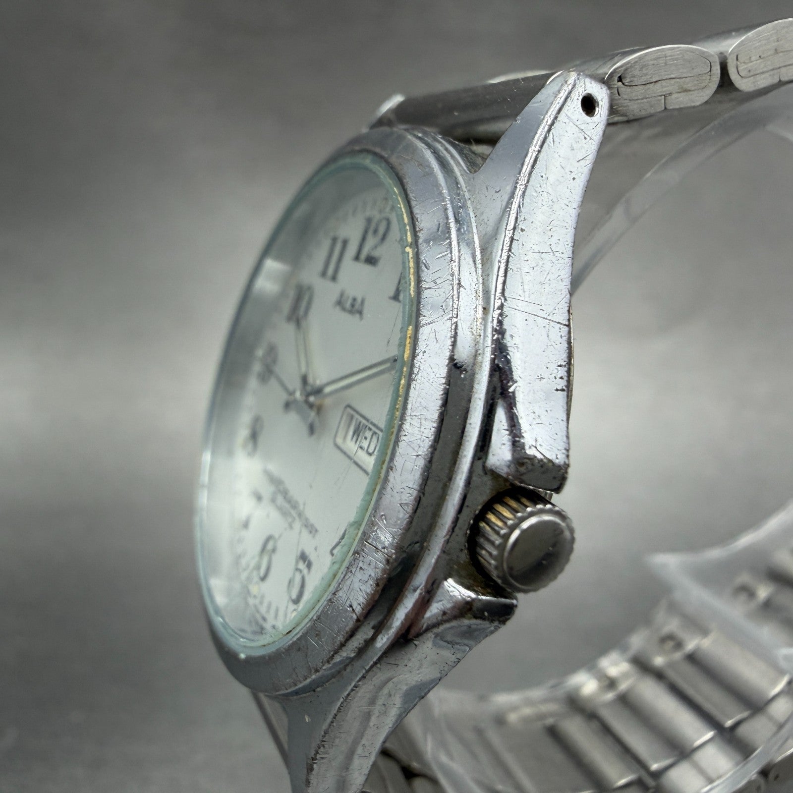 Seiko Alba Watch Men 35mm Silver Dial Silver Tone Daydate V733-7A70 New Battery12