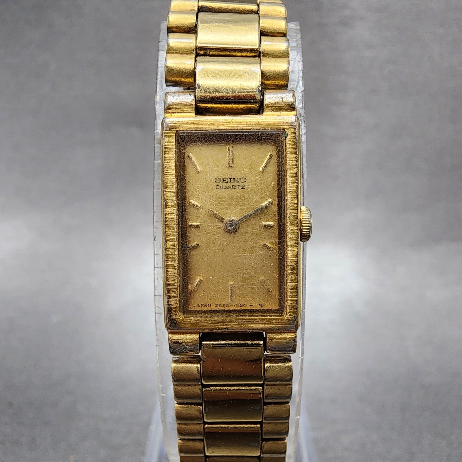 Seiko Tank Watch Women 13mm Champagne Dial Gold Tone 2e206320 New Battery0