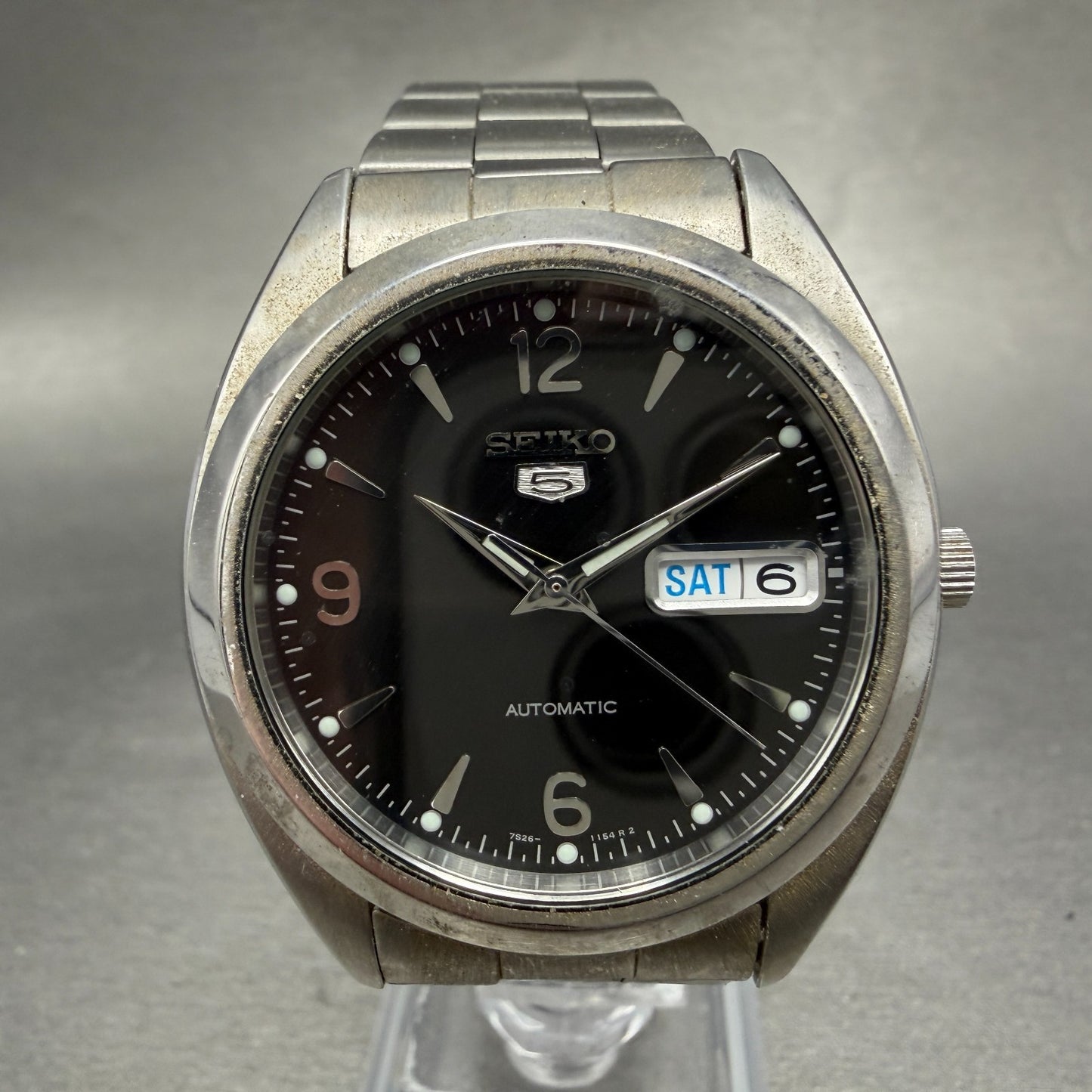 Seiko 5 Automatic Watch Men 37mm Black Dial Silver Tone Daydate 7S26-0440 Runs0