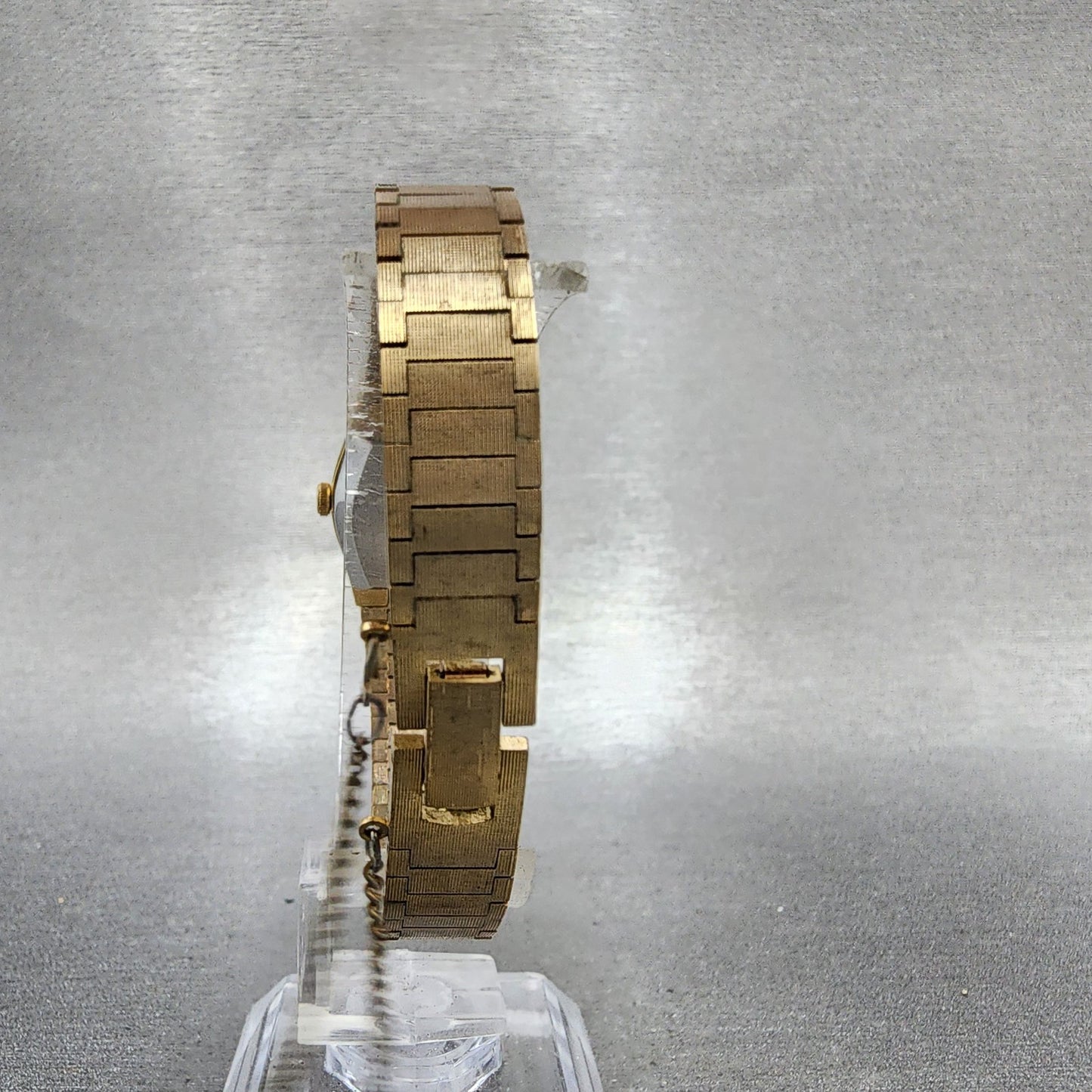 Citizen CQ Watch Women 18mm Champagne Dial Gold Tone 4830504 New Battery7