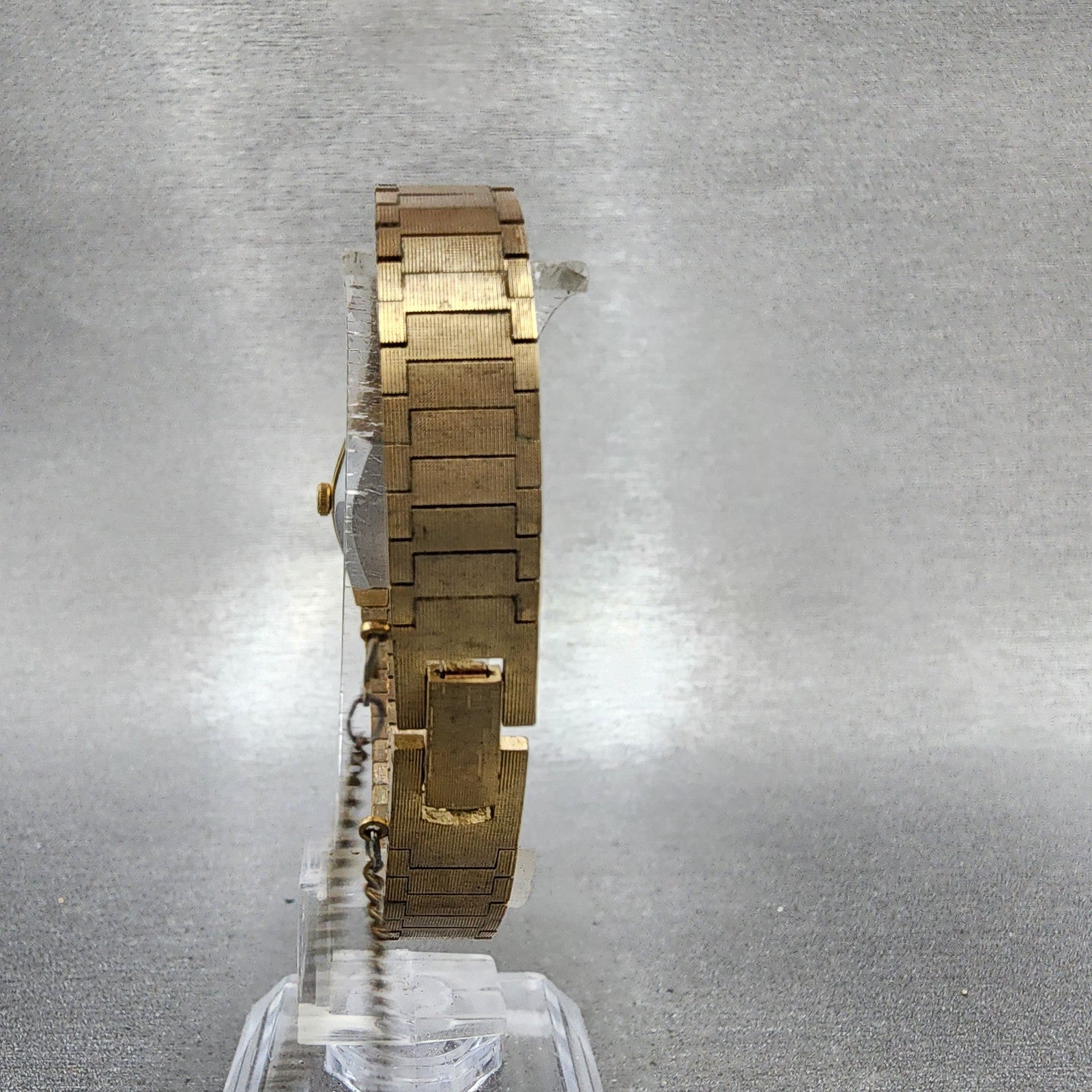 Citizen CQ Watch Women 18mm Champagne Dial Gold Tone 4830504 New Battery7
