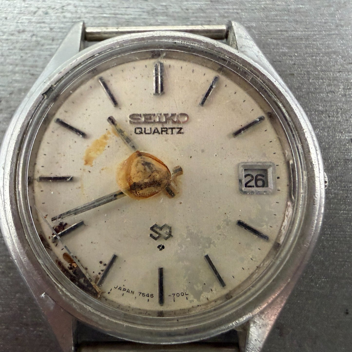 Seiko SQ Watch Men 37mm White Dial Silver Tone Date Round 7546-7009 PARTS2