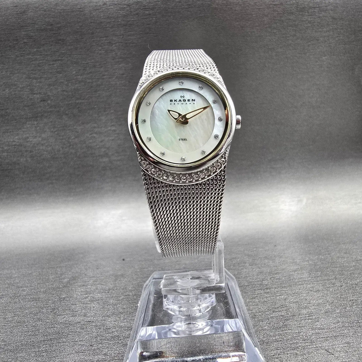 Skagen Watch Women 23mm MOP Dial Silver Tone Gemmed Oval 686XSGSC New Battery5