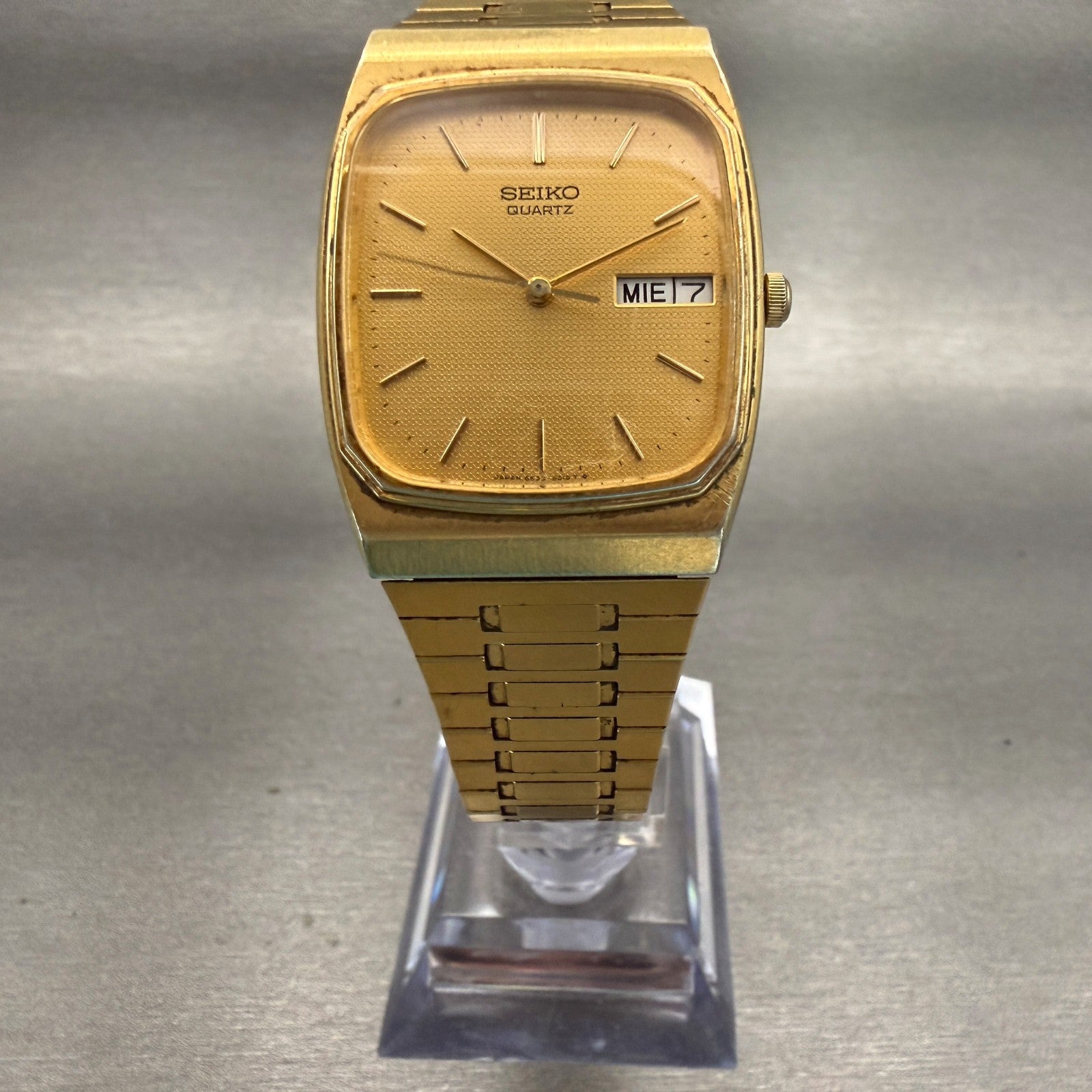 Seiko Watch Men 29mm Gold Dial Gold Tone Daydate Rectangle 6533-5010 New Battery5