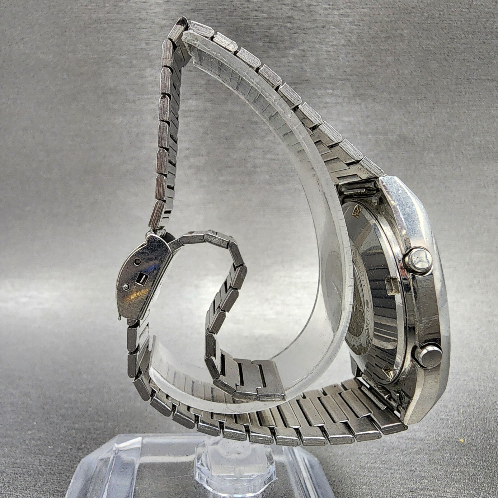 Seiko Digital Watch Men 35mm LCD Silver Tone A1585059 PARTS8