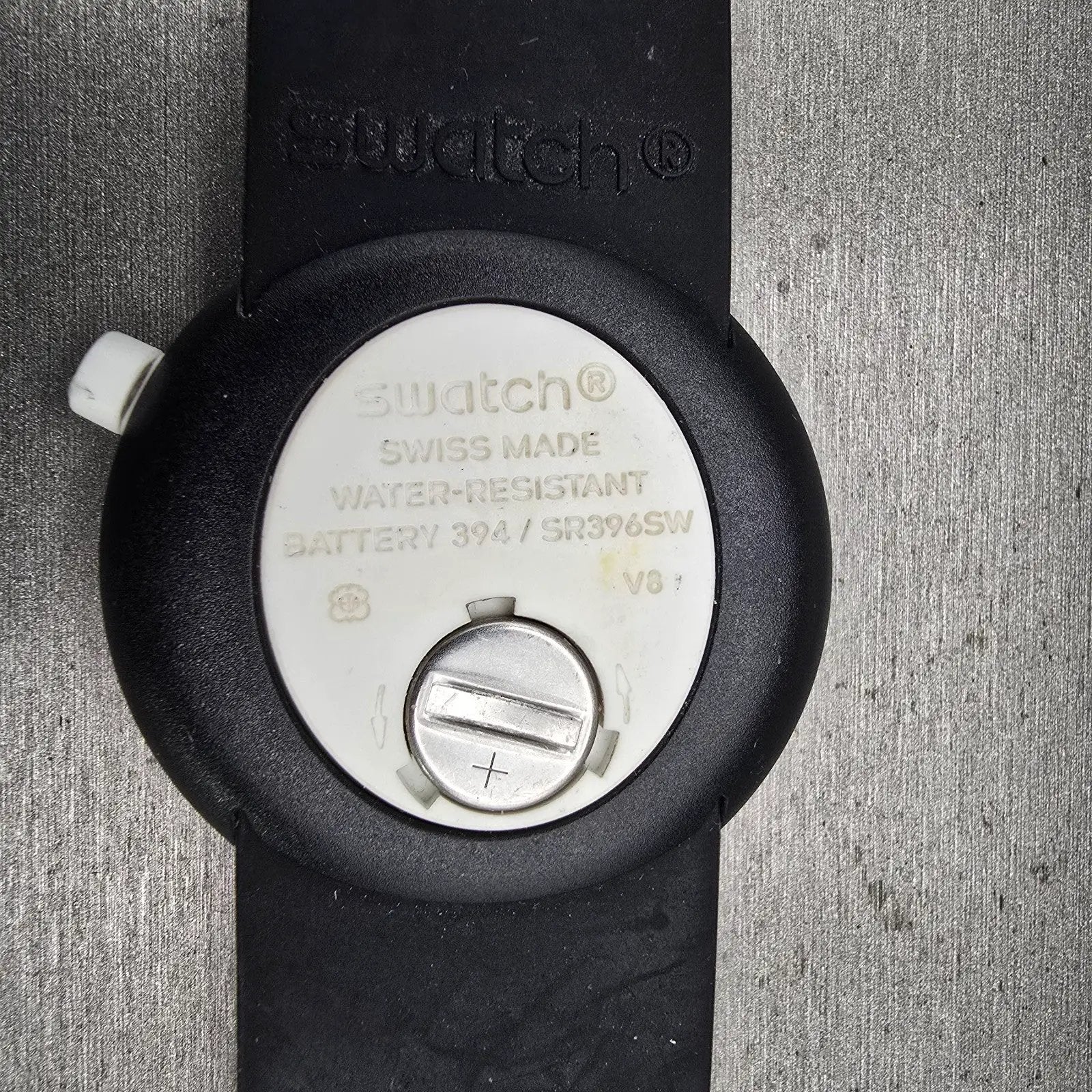 Swatch POPMOVING Watch Men 45mm White Dial Two Tone Round PWN100 New Battery10
