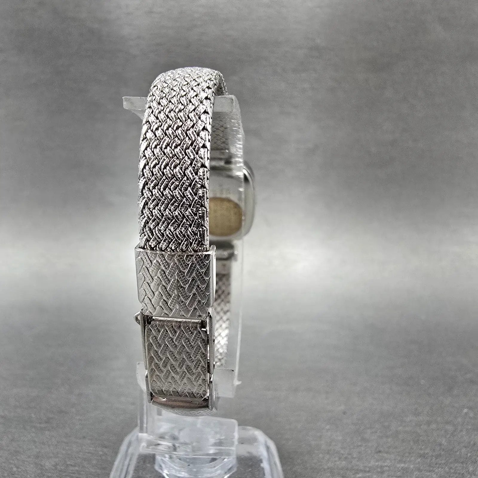 Orient Watch Women 18mm White Dial Silver Tone Rectangle A053Z5-40 New Battery D7