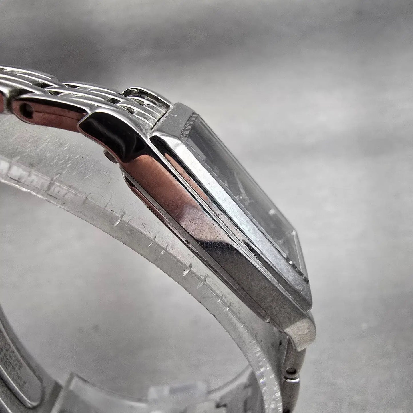 Seiko Solar Tank Watch Women 15mm Black Dial Silver Rectangle V116-0AA0 Works3