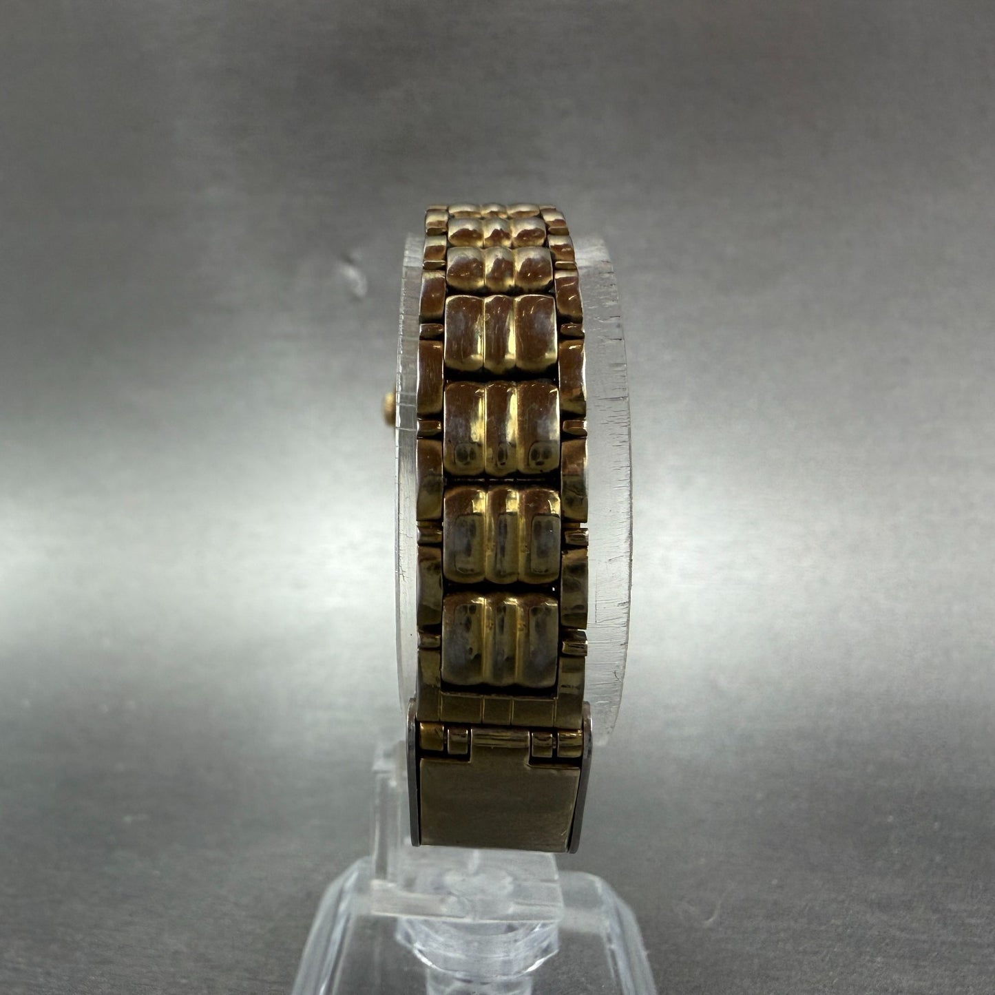 Seiko Watch Women 19mm Champagne Dial Gold Tone Round VTG V401-0510 New Battery7