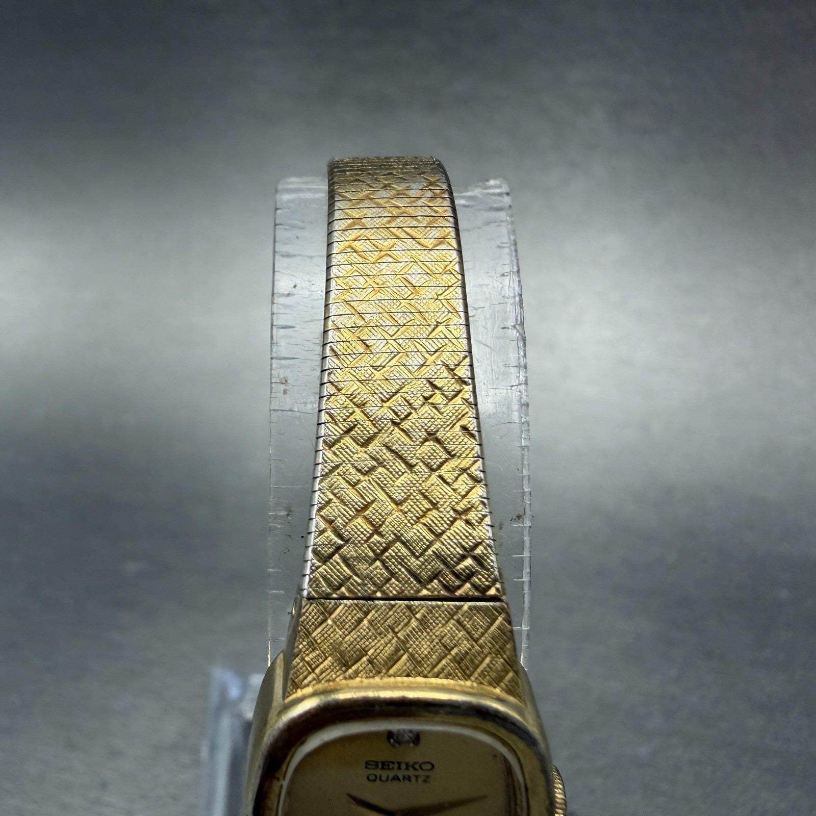Seiko Tank Watch Women 16mm Champagne Dial Gold Tone Rectangle 16-5449 New Batt4