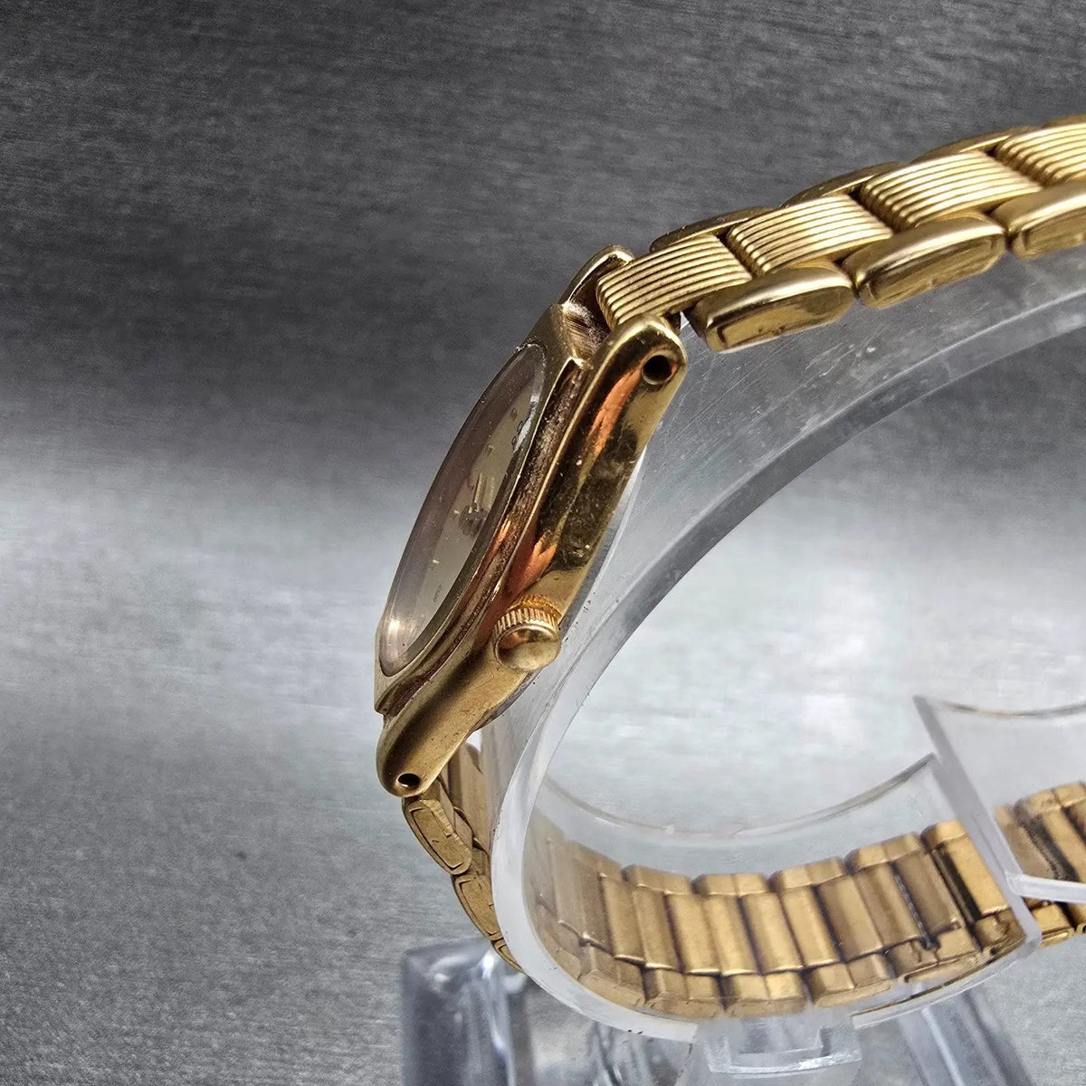 Citizen CQ Watch Women 15mm Champagne Dial Gold Tone 2250-S60805 New Battery JP22