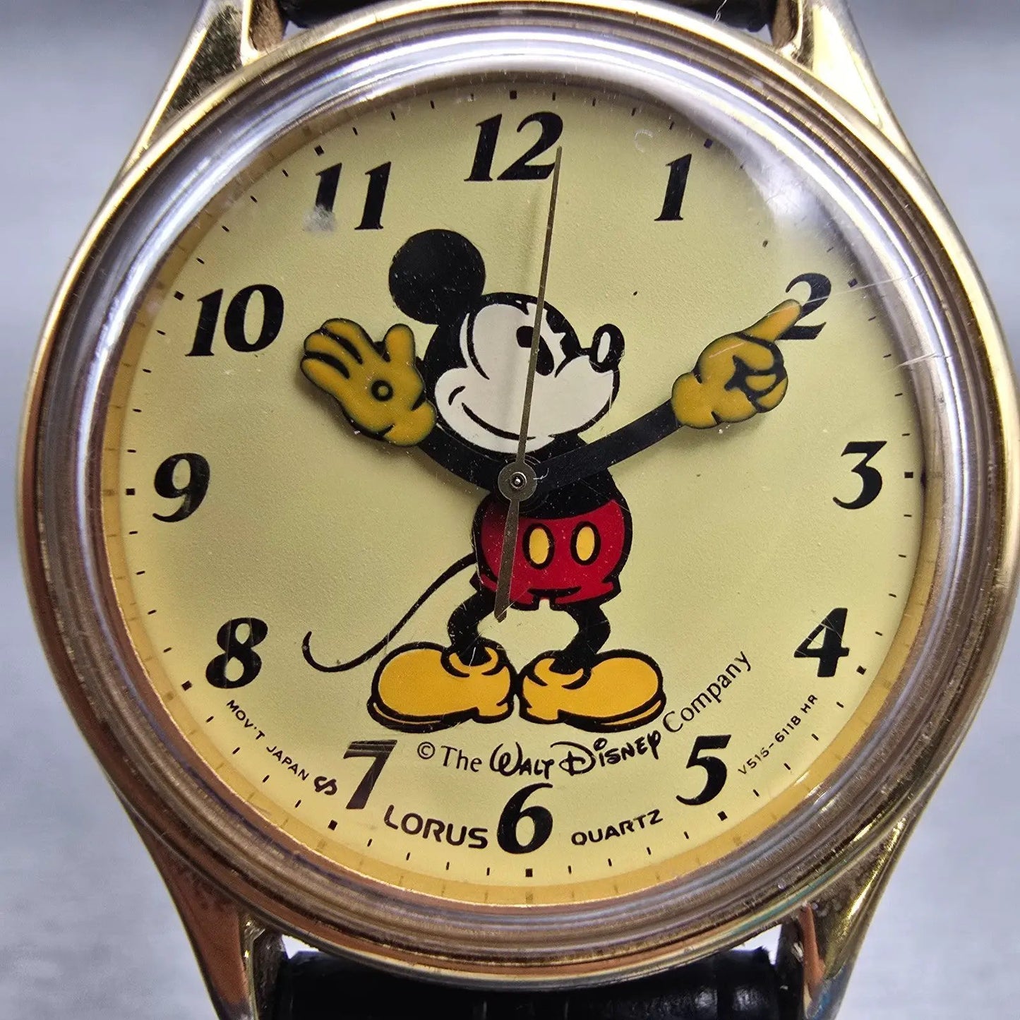 SLorus Mickey Mouse Watch Men 31mm Cream Dial Gold Tone Round V515-6000 New Batt1