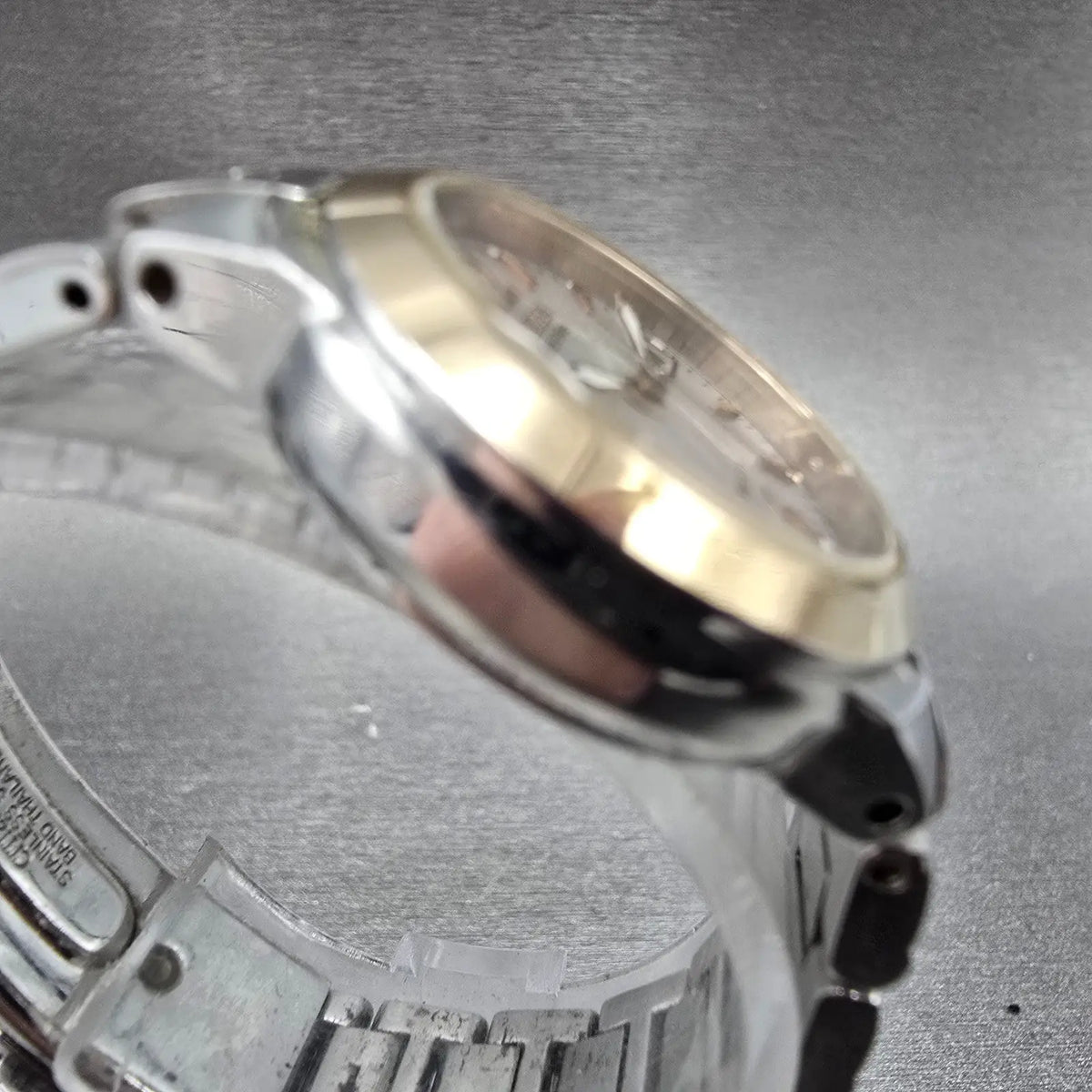Citizen Eco-Drive Watch Women 26mm MOP Dial Two Tone Date E011-S070082 Works Jp53