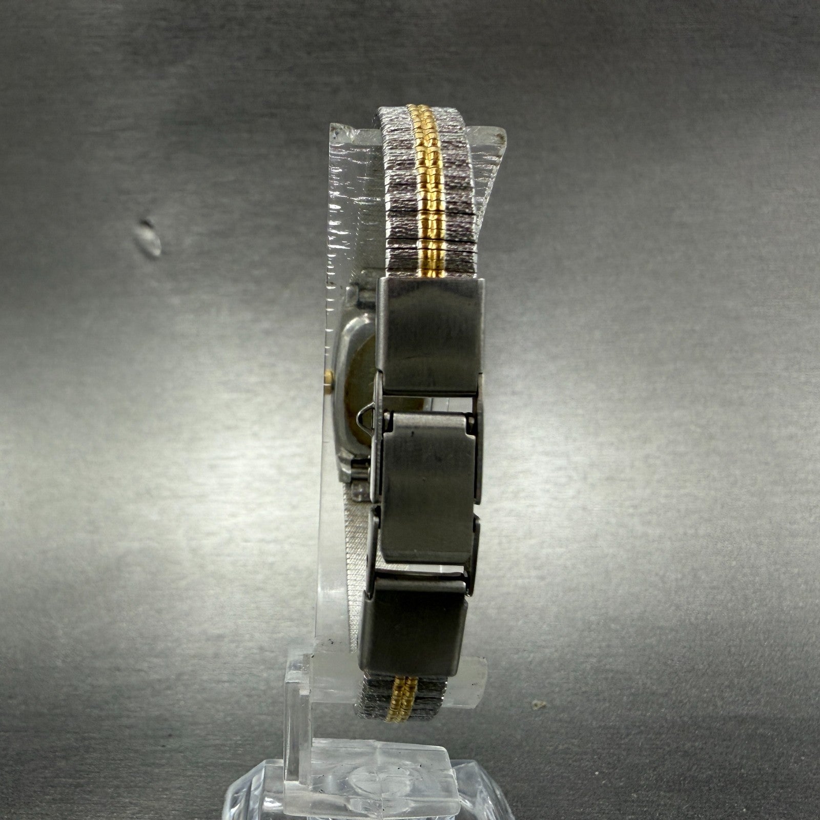 Seiko Tank Watch Women 13mm Gold Dial Gold Tone Rectangle 2E20-6319 New Battery47