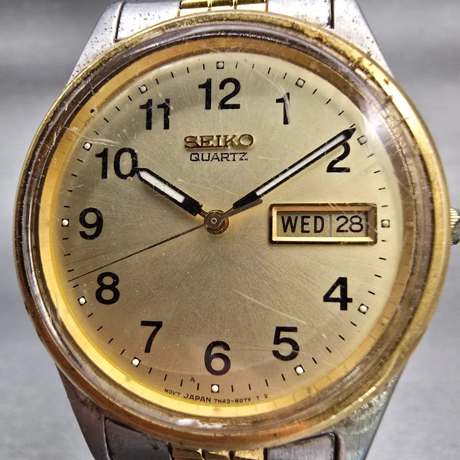 Seiko Watch Men 35mm Champagne Dial Two Tone Daydate Round 7N43-8A39 New Batt1