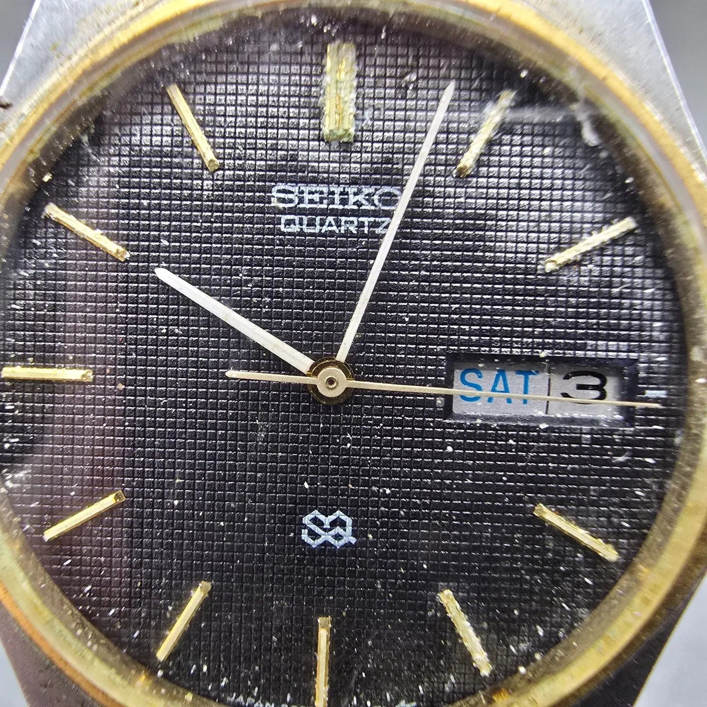 Seiko SQ Watch Men 33mm Black Dial Two Tone Daydate Round 2633-7039 PARTS VTG2