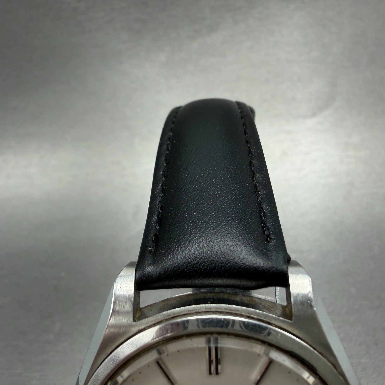 Seiko Lord Matic Watch Men 37mm Silver Dial Steel Daydate READ!!! 5606-7070 Runs4