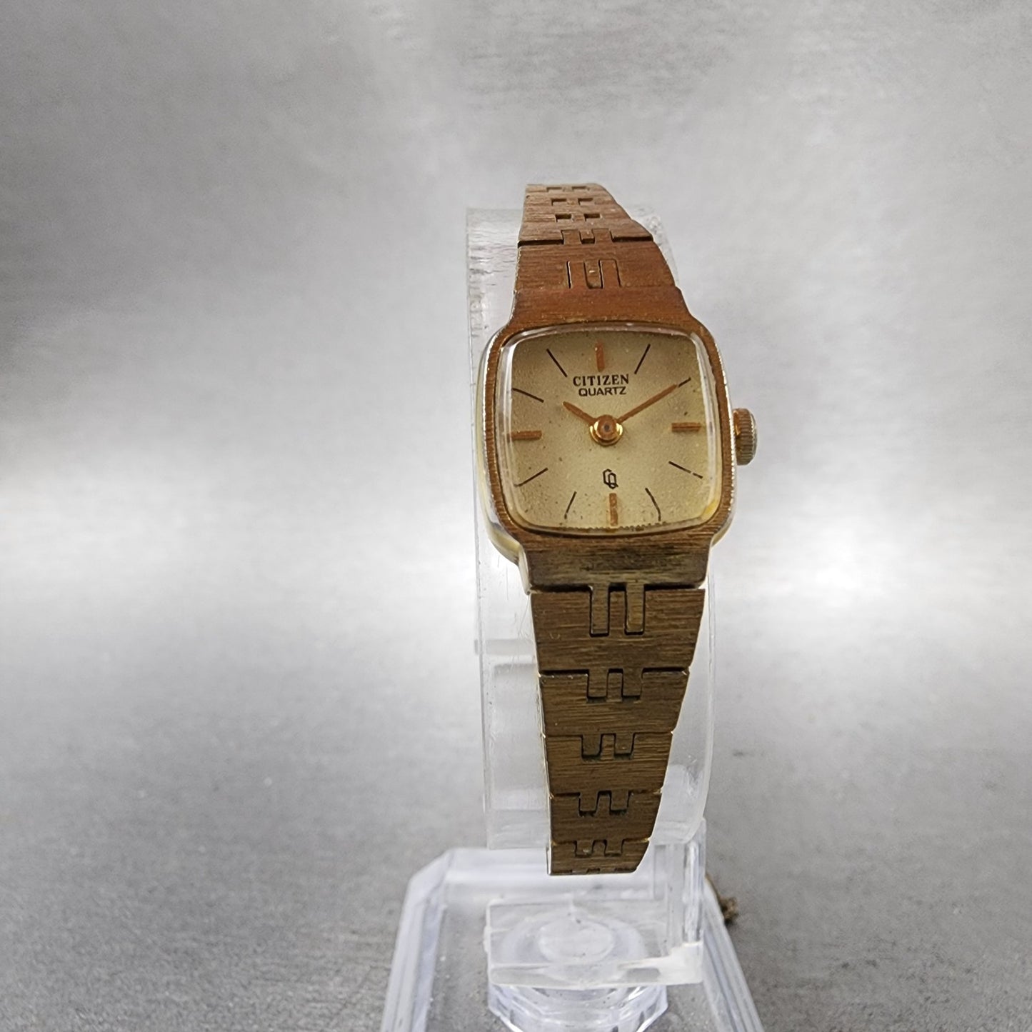 Citizen CQ Tank Watch Women 15mm Cream Dial Gold Tone Rectangle New Battery5