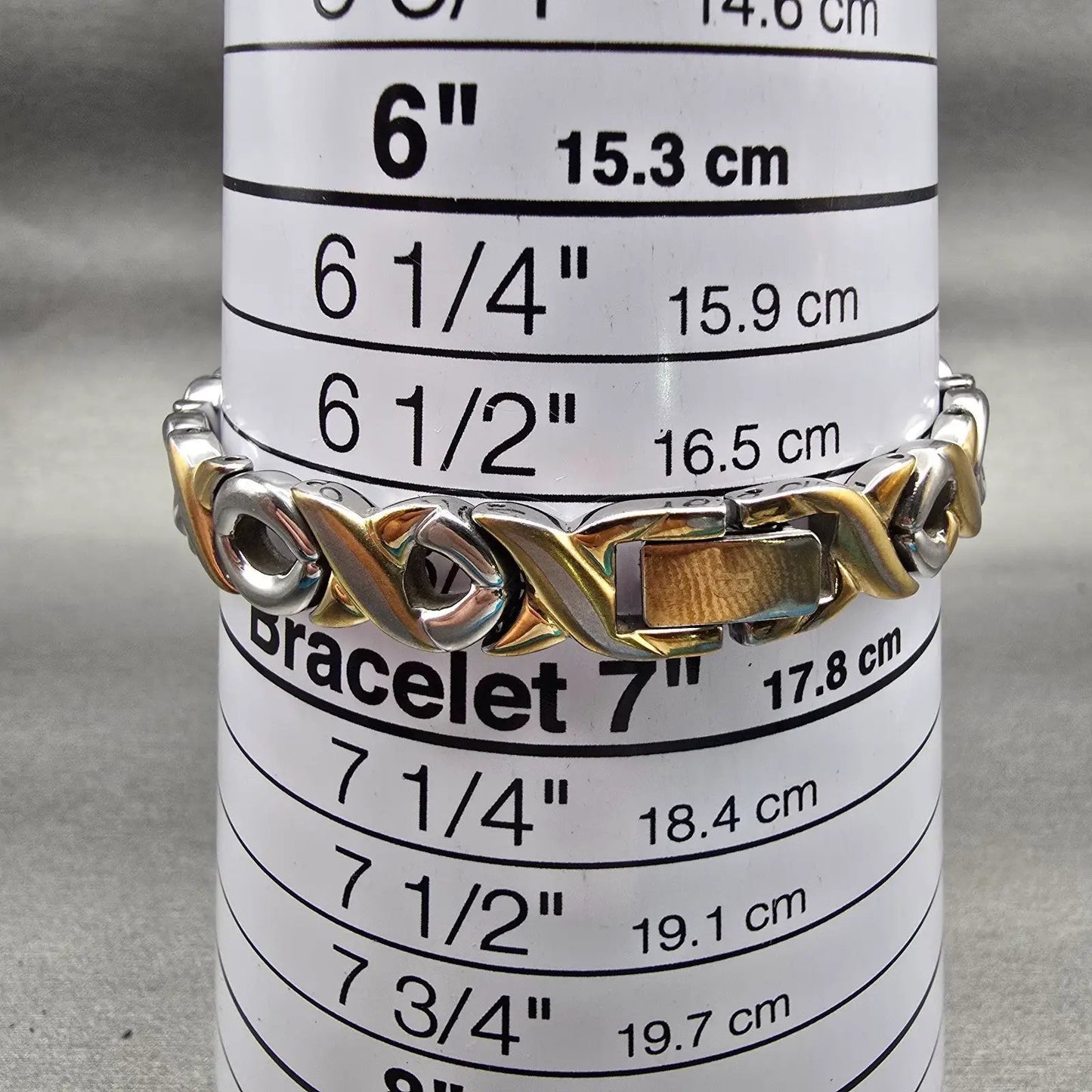 Bulova Watch Women 17mm MOP Dial Gold Tone Oval Diamond 83P24 New Battery9