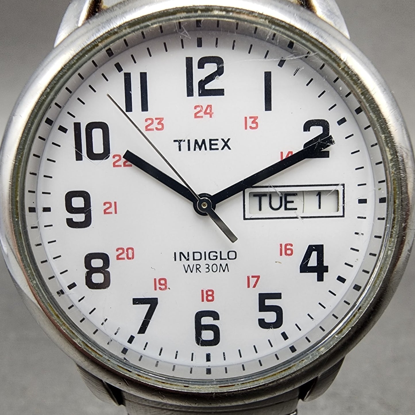 Timex Indiglo Easy Reader Watch Men 35mm White Dial Silver Tone Daydate New Batt1