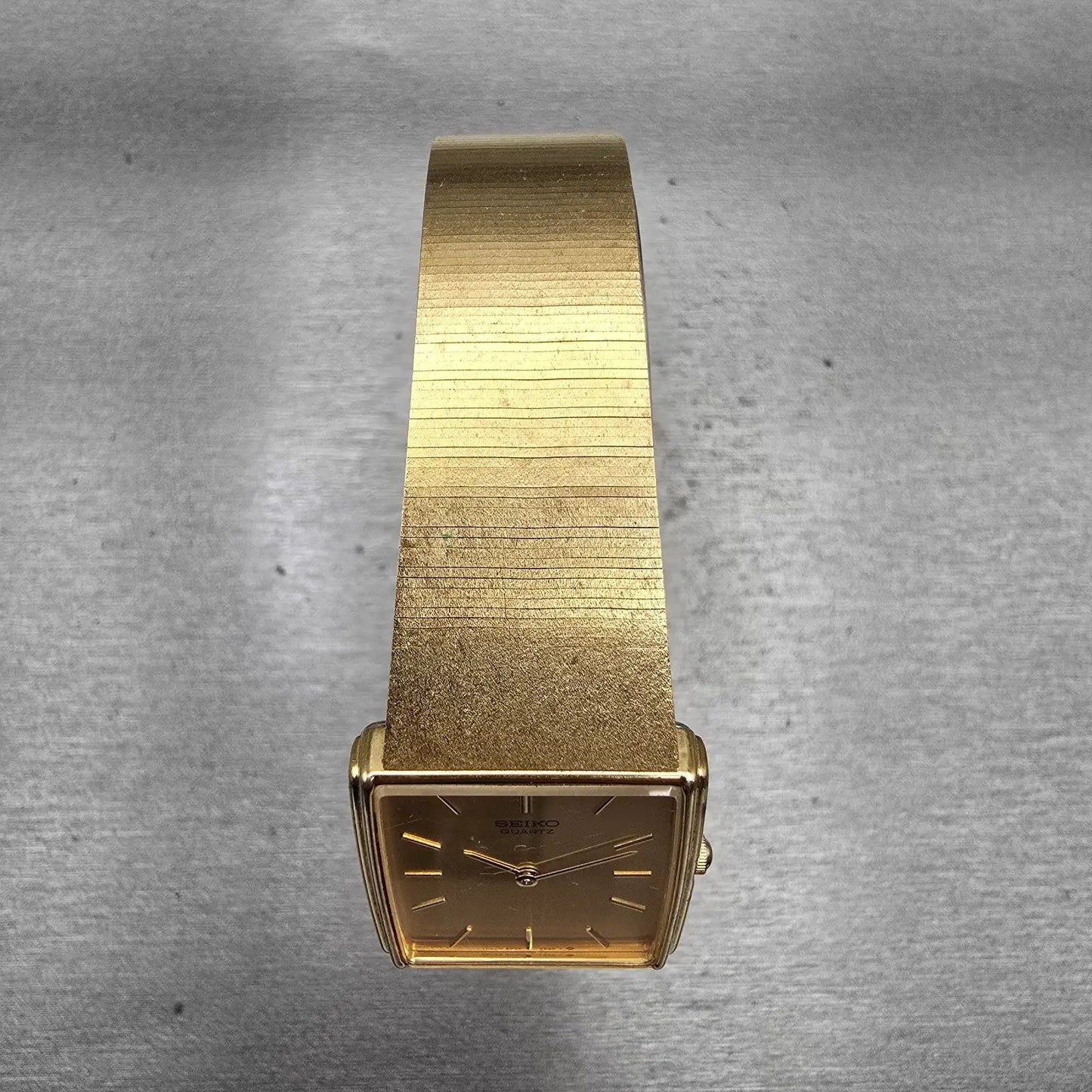 Seiko Tank Watch Men 25mm Gold Dial Gold Tone Rectangle 5P30-5A99 New Batt VTG4