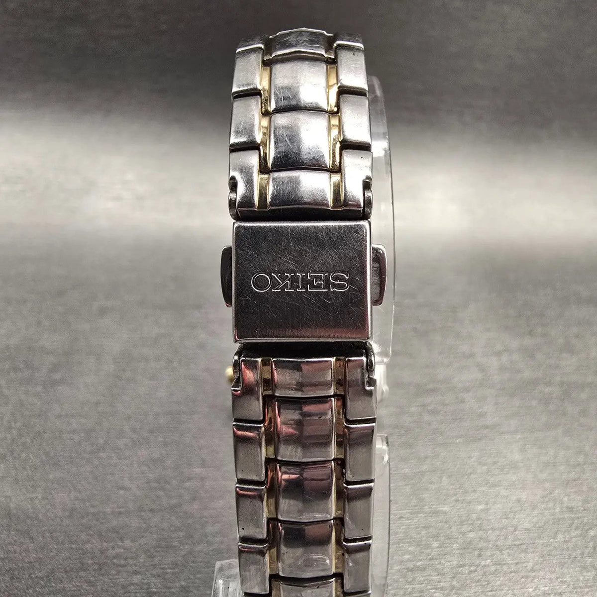 Seiko Coutura Watch Women 26mm MOP Dial Two Tone Date Diamond 7N82-0CG0 New Batt7