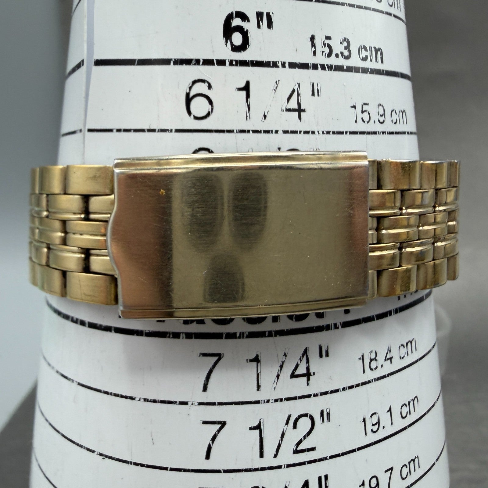 Rioch Limelight Watch Unisex 32mm Champagne Dial Gold Tone Round New Battery10