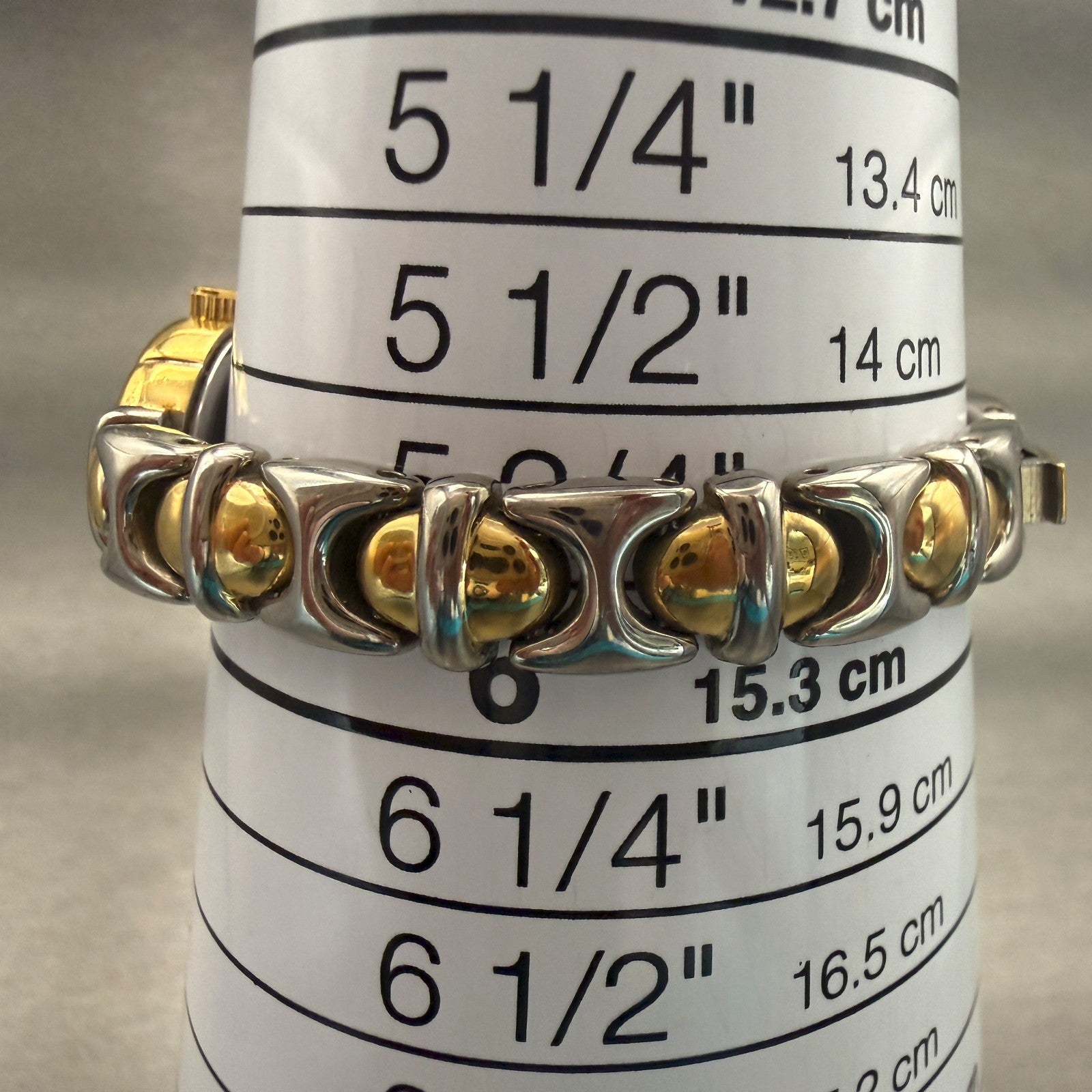 Bulova Watch Women 17mm White Dial Two Tone Oval 98L39 New Battery9