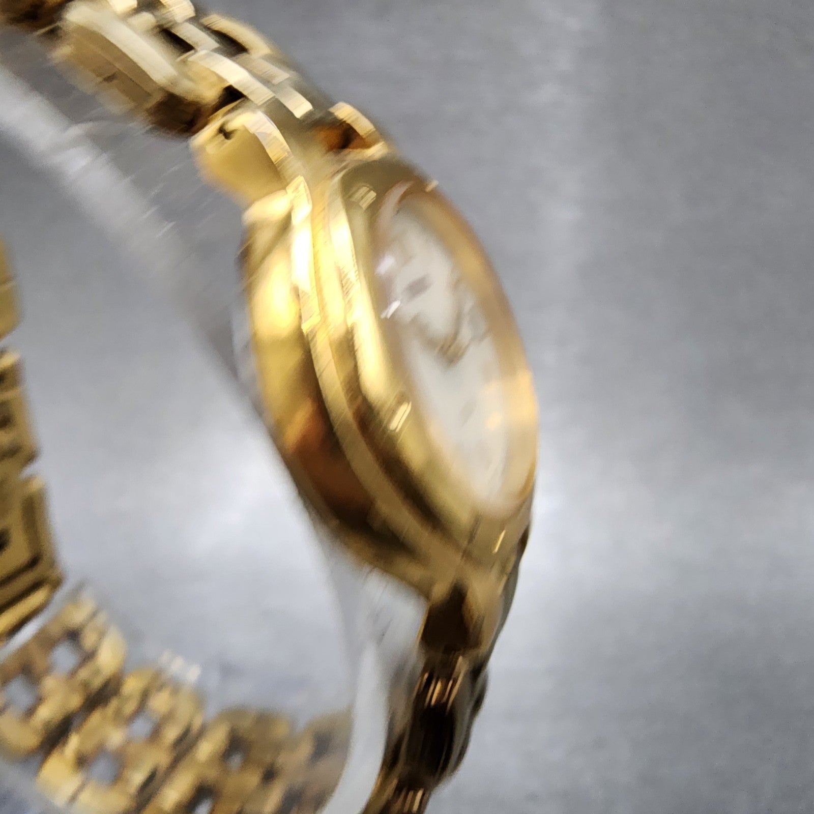 Seiko SQ 50 Watch Women 25mm White Dial Gold Tone Date Round 7N826C53 New Batt3