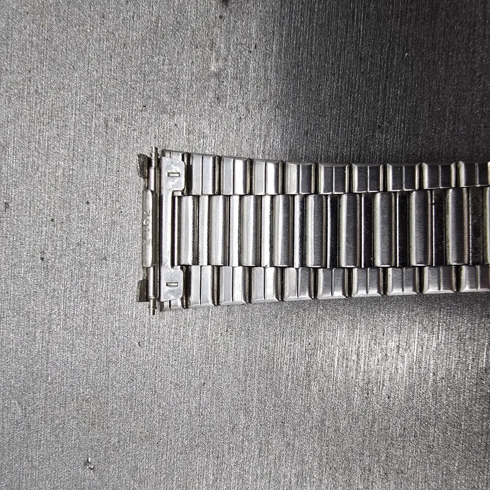 Seiko Bracelet 19mm Stainless Steel Gold Tone READ!!!!!!! Vintage Z4629